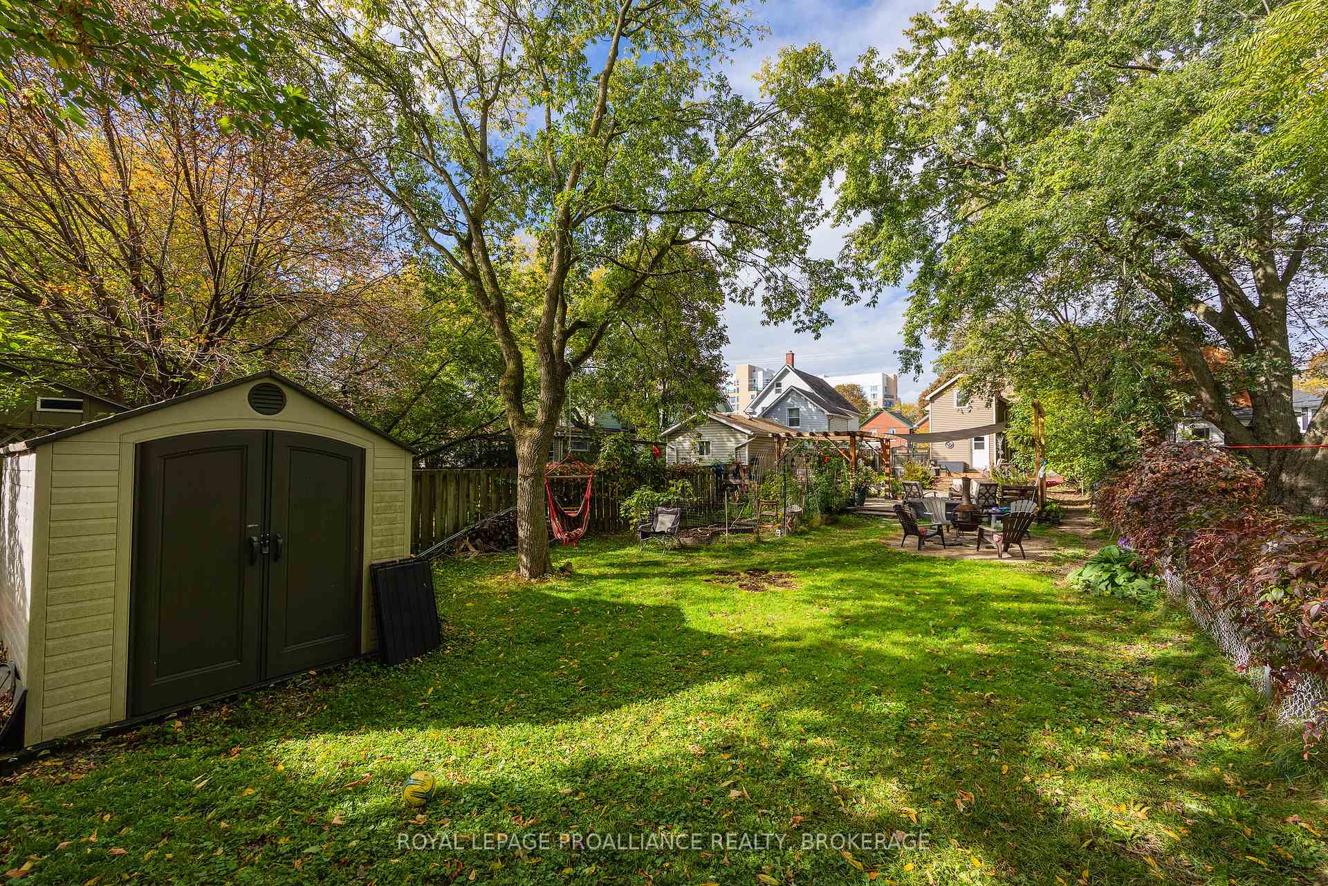 Photo 20 of 535 Albert Street, Kingston, East of Sir John A. Blvd — HOMEH