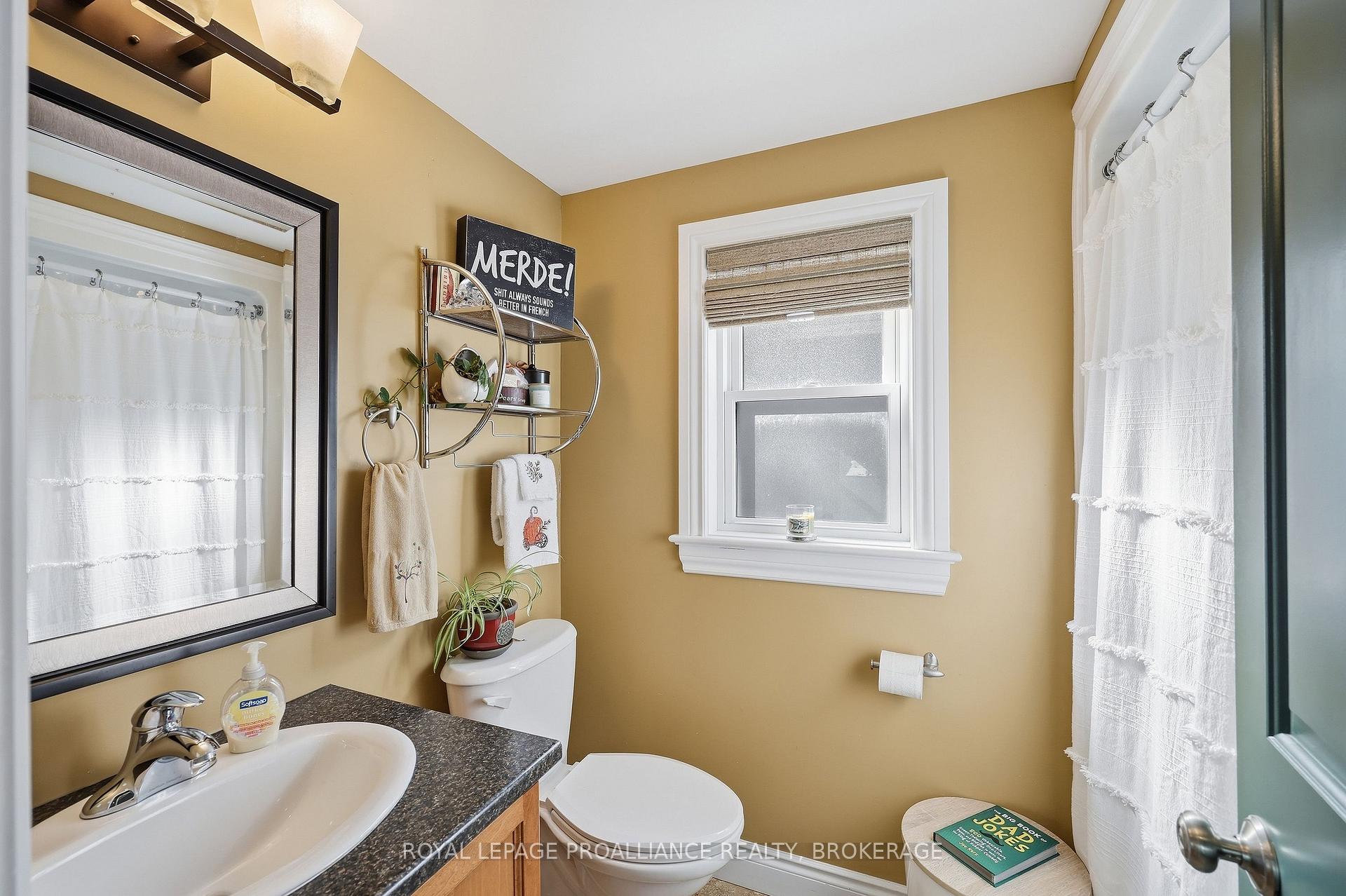 Photo 34 of 535 Albert Street, Kingston, East of Sir John A. Blvd — HOMEH