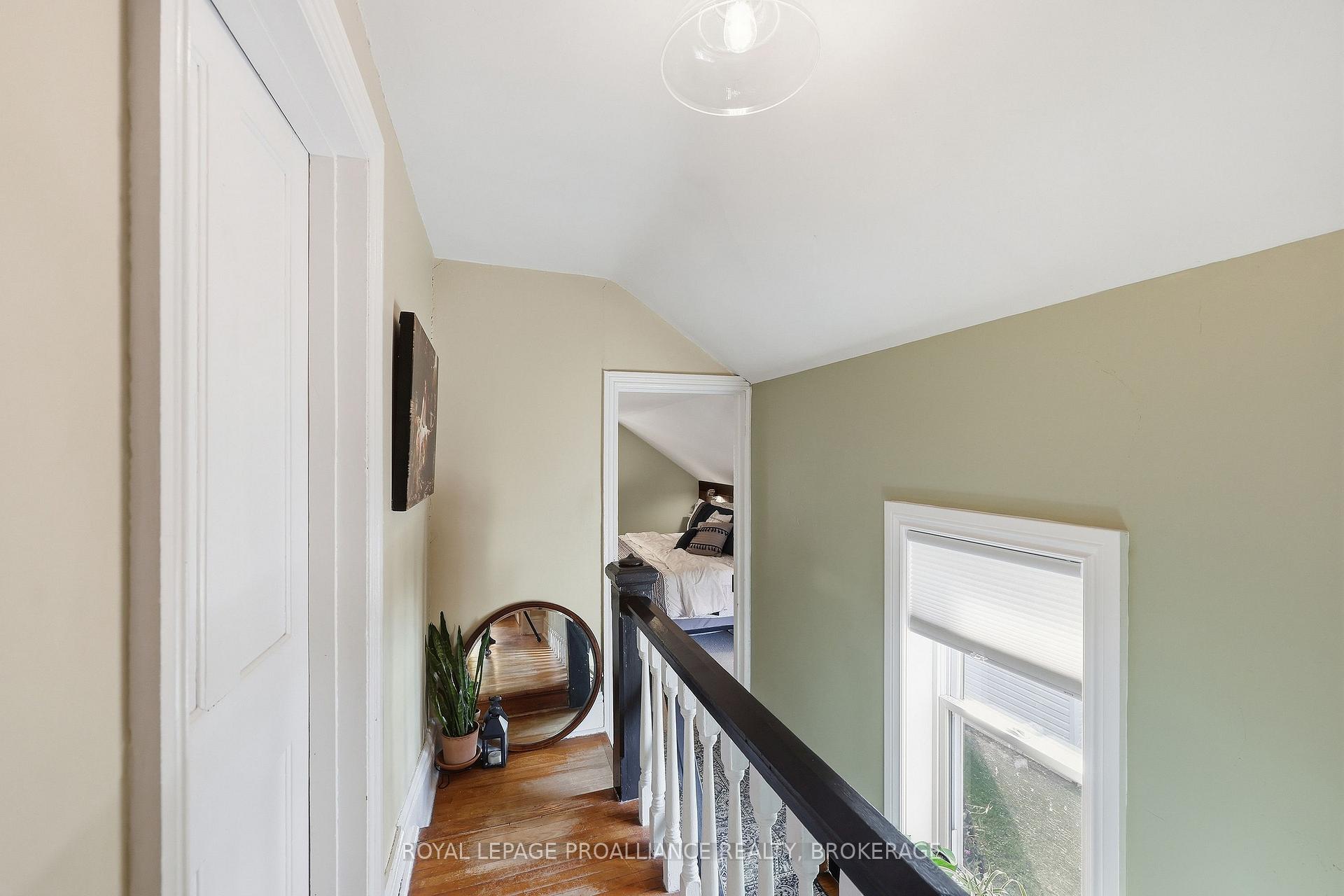 Photo 40 of 535 Albert Street, Kingston, East of Sir John A. Blvd — HOMEH