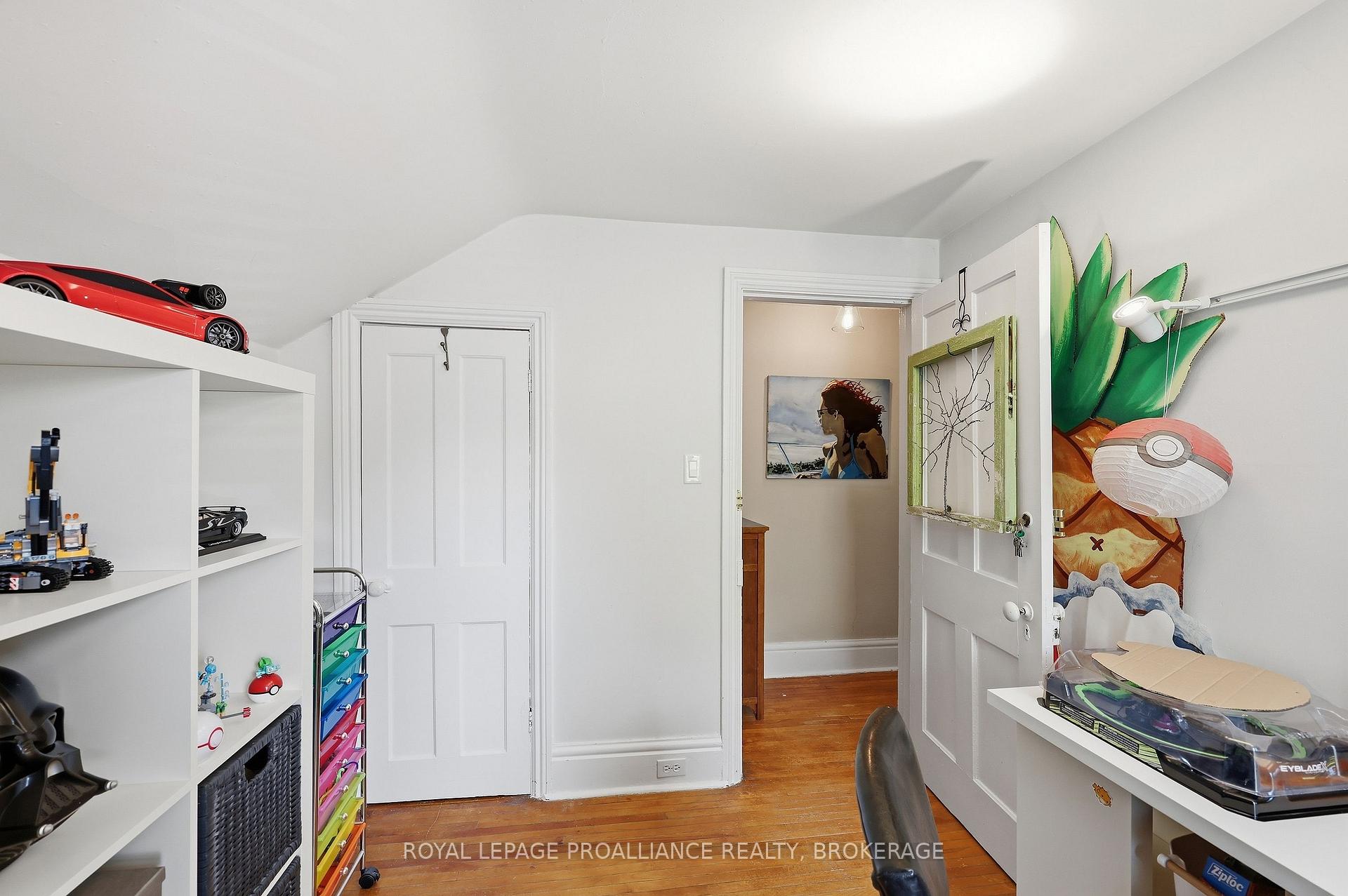 Photo 46 of 535 Albert Street, Kingston, East of Sir John A. Blvd — HOMEH