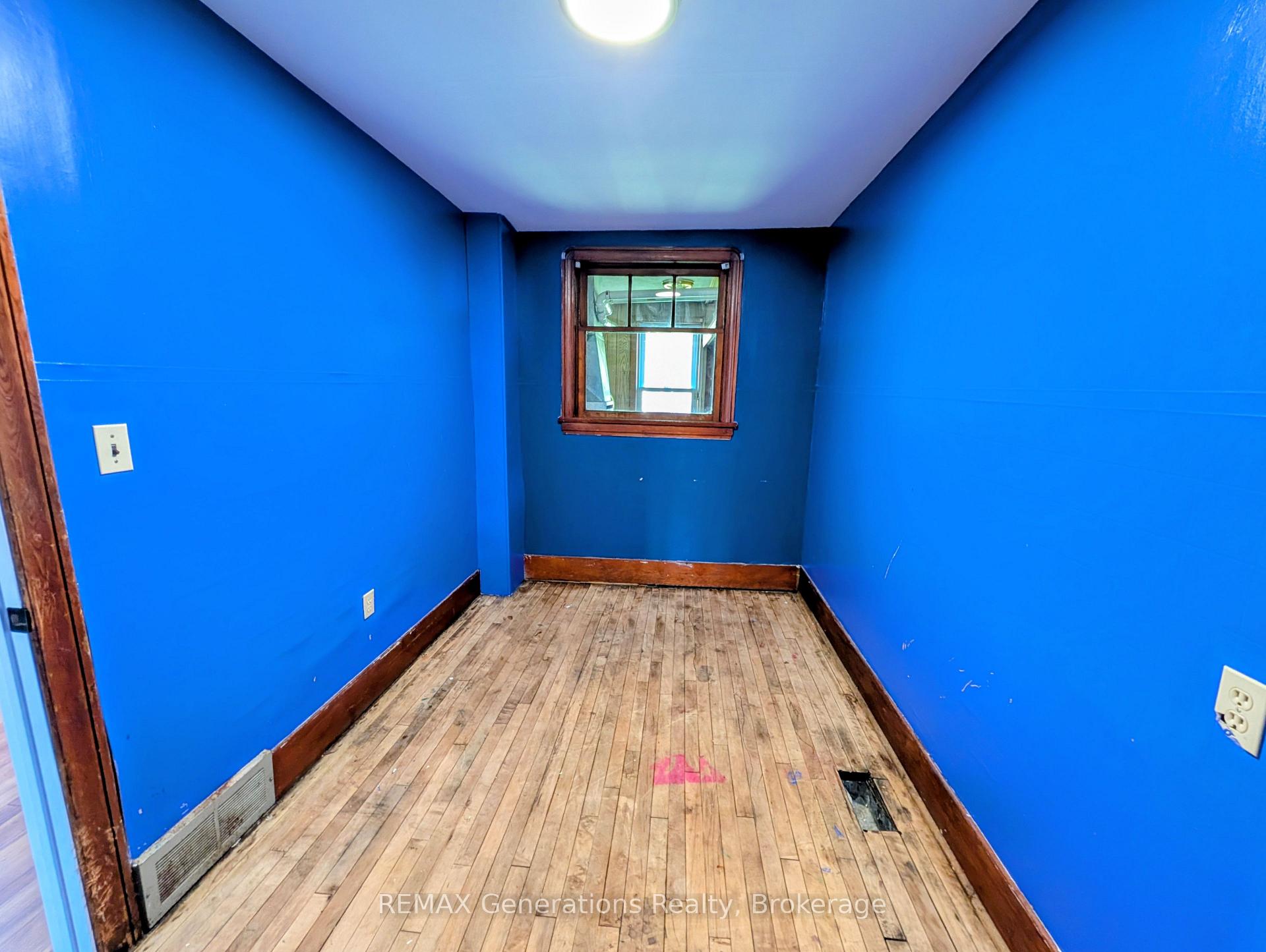 Photo 9 of 607 Mcintosh Street, Thunder Bay, East End — HOMEH