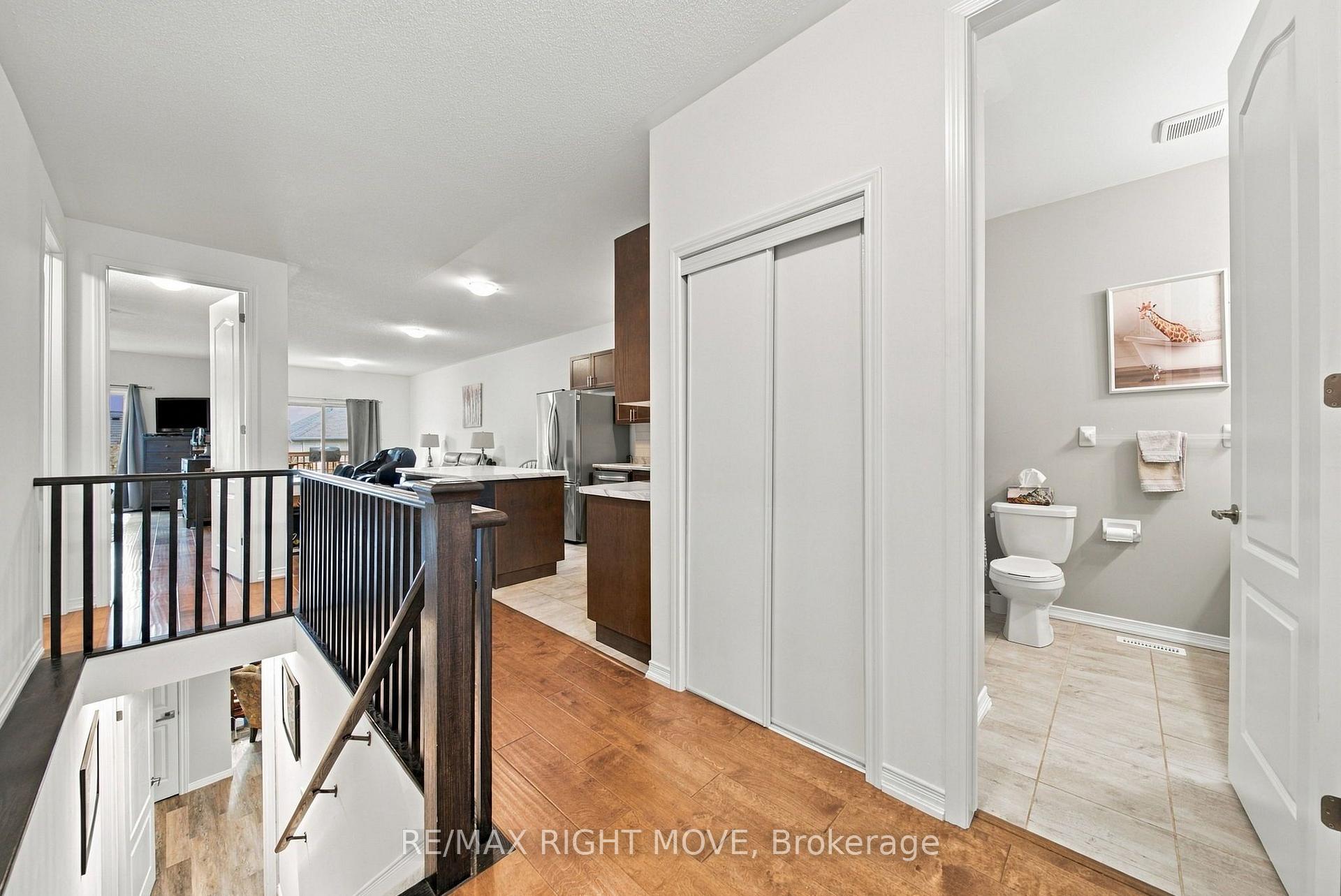 Photo 12 of 127 Isabella Drive, Orillia — HOMEH