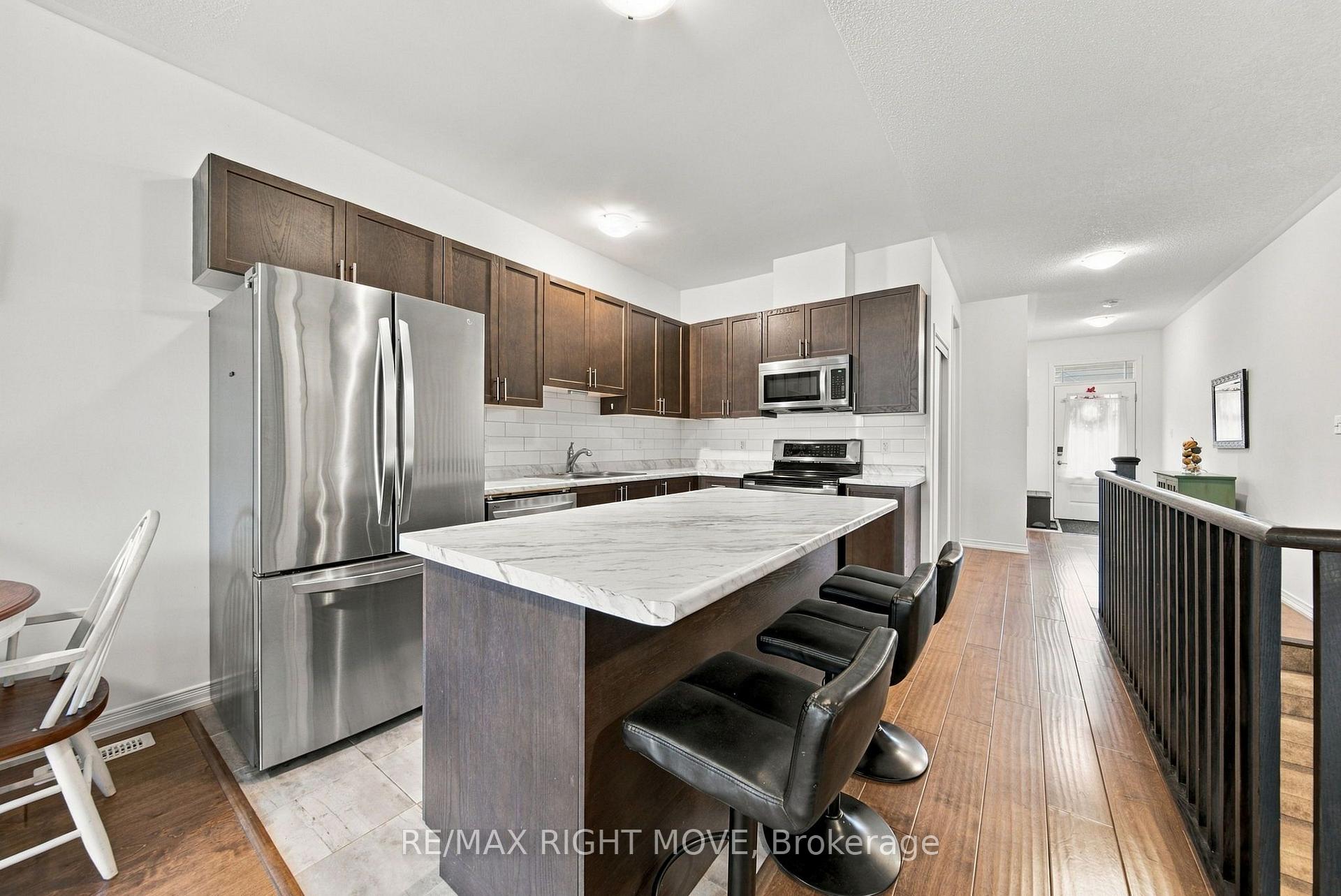 Photo 19 of 127 Isabella Drive, Orillia — HOMEH