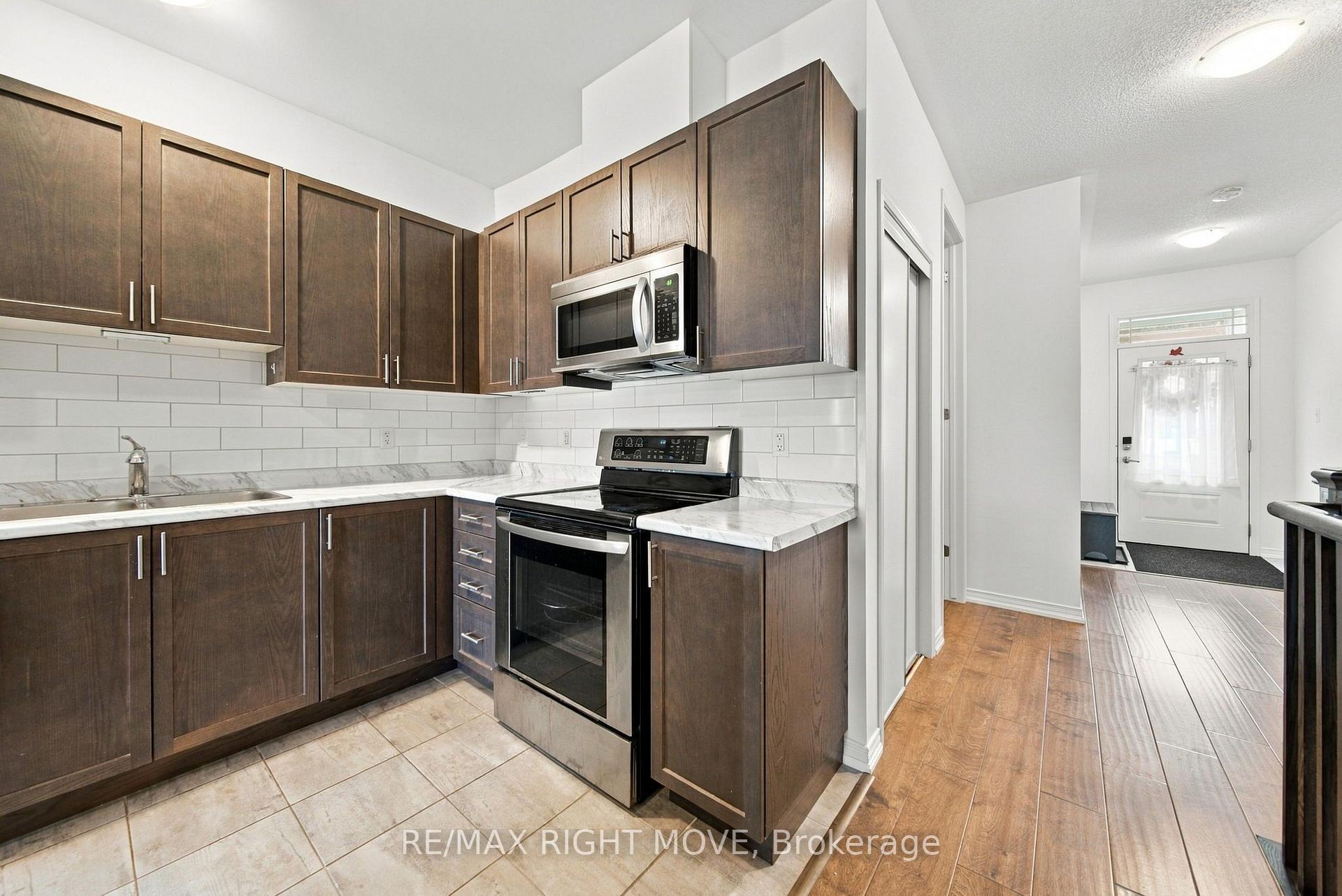 Photo 21 of 127 Isabella Drive, Orillia — HOMEH