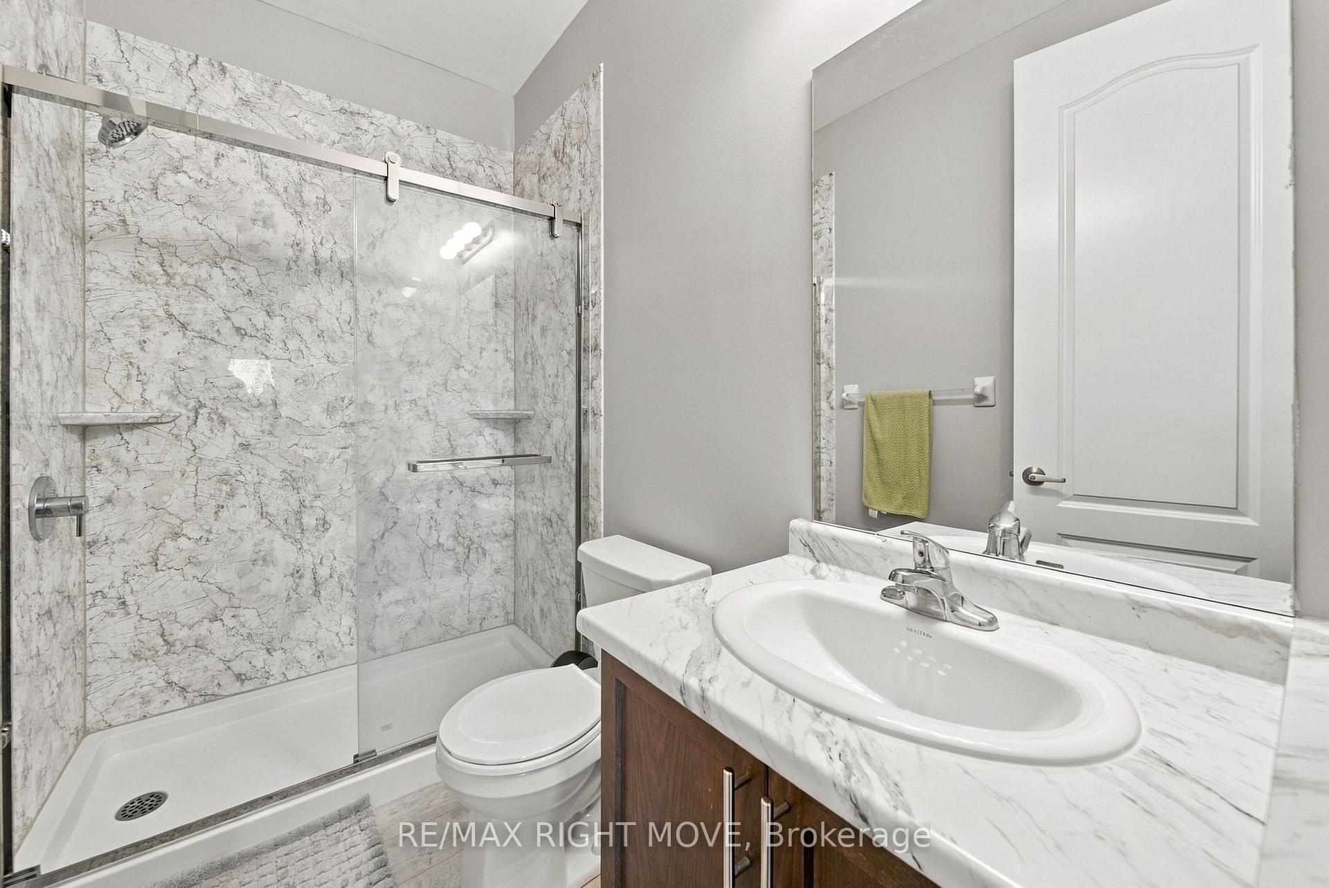 Photo 34 of 127 Isabella Drive, Orillia — HOMEH