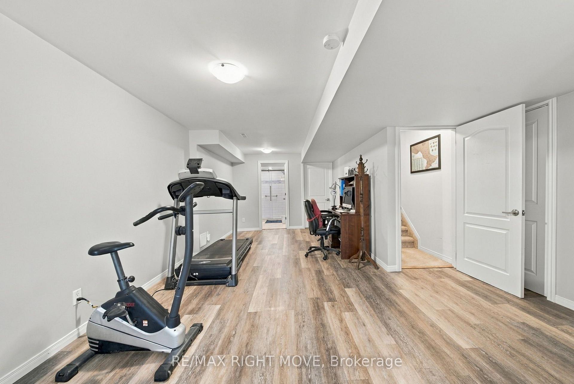 Photo 40 of 127 Isabella Drive, Orillia — HOMEH