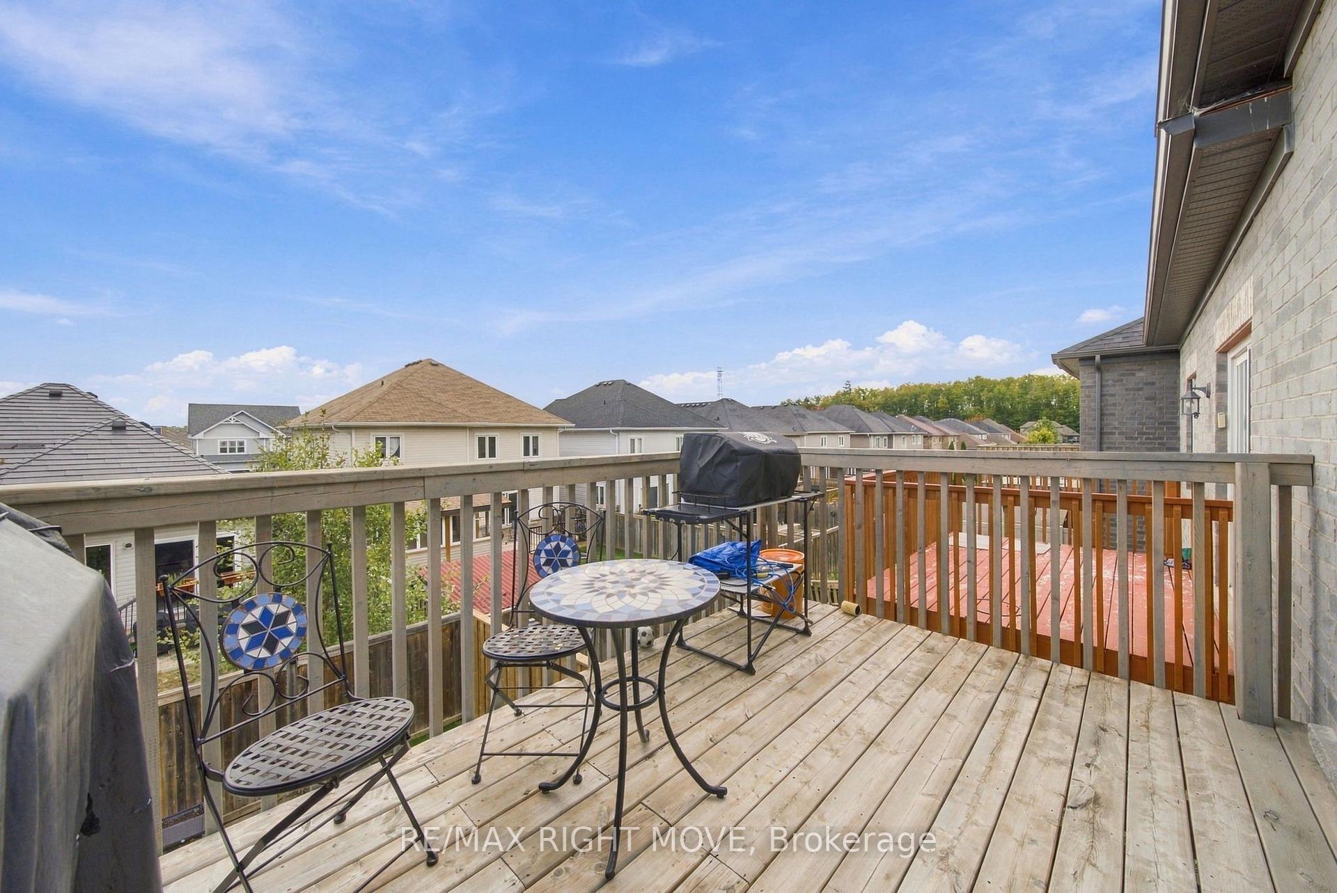 Photo 45 of 127 Isabella Drive, Orillia — HOMEH