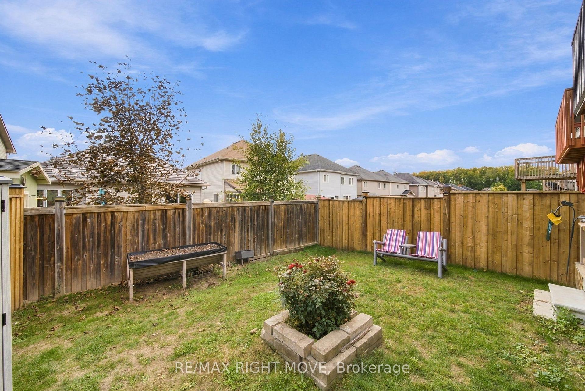 Photo 47 of 127 Isabella Drive, Orillia — HOMEH