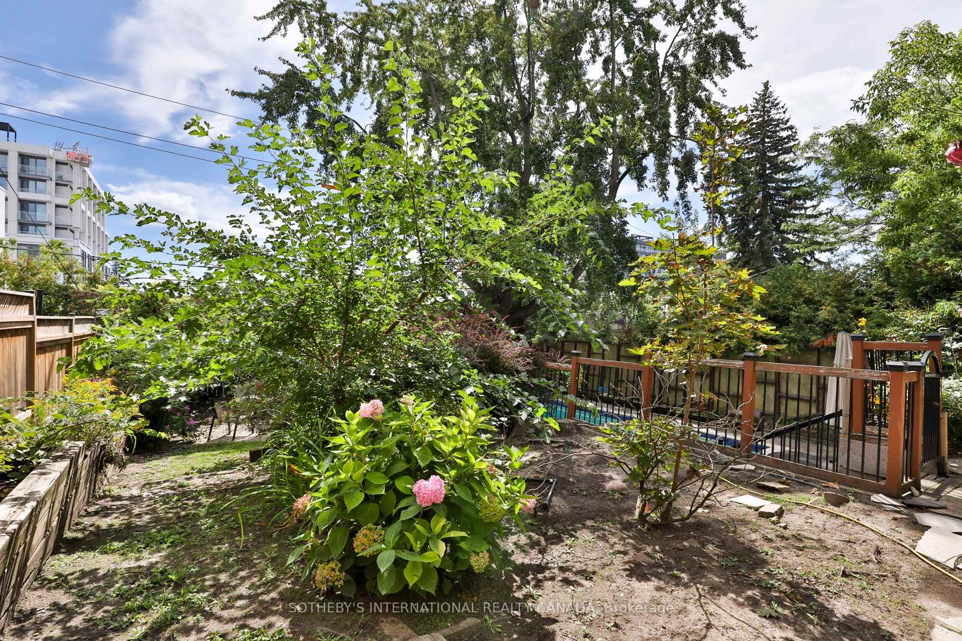 Photo 10 of 17 Wembley Road, Toronto, Forest Hill North — HOMEH