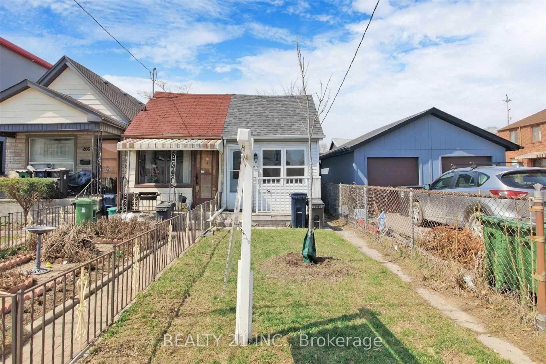 Photo 1 of 270 Linsmore Crescent, Toronto, Danforth Village-East York — HOMEH