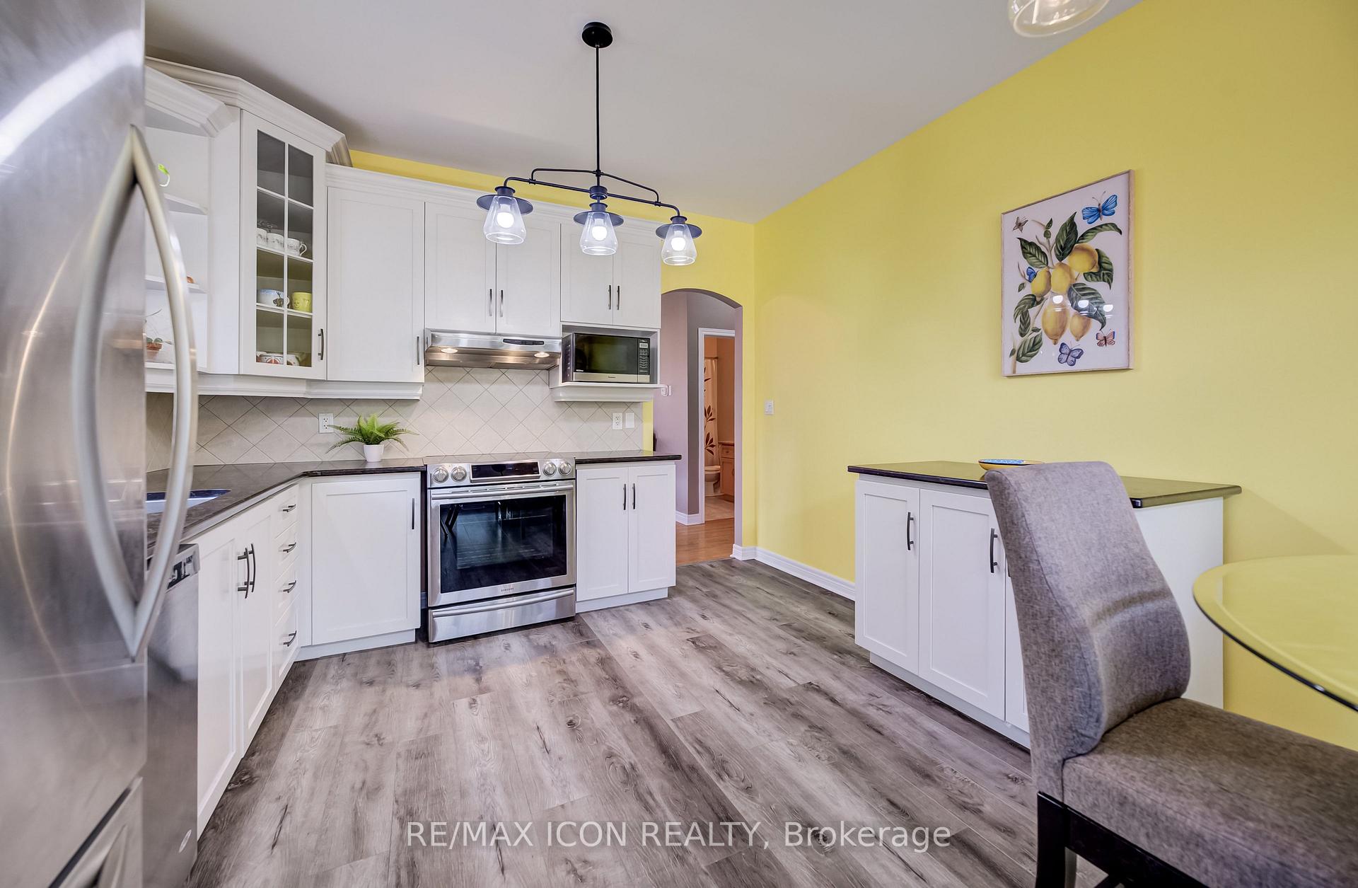 Photo 12 of 17 Kingsley Road, Halton Hills, Acton — HOMEH