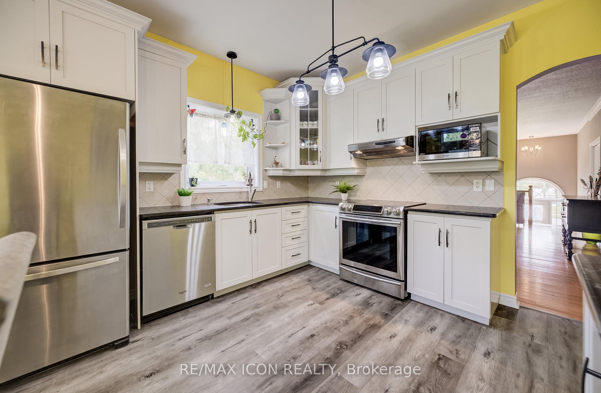 Photo 14 of 17 Kingsley Road, Halton Hills, Acton — HOMEH