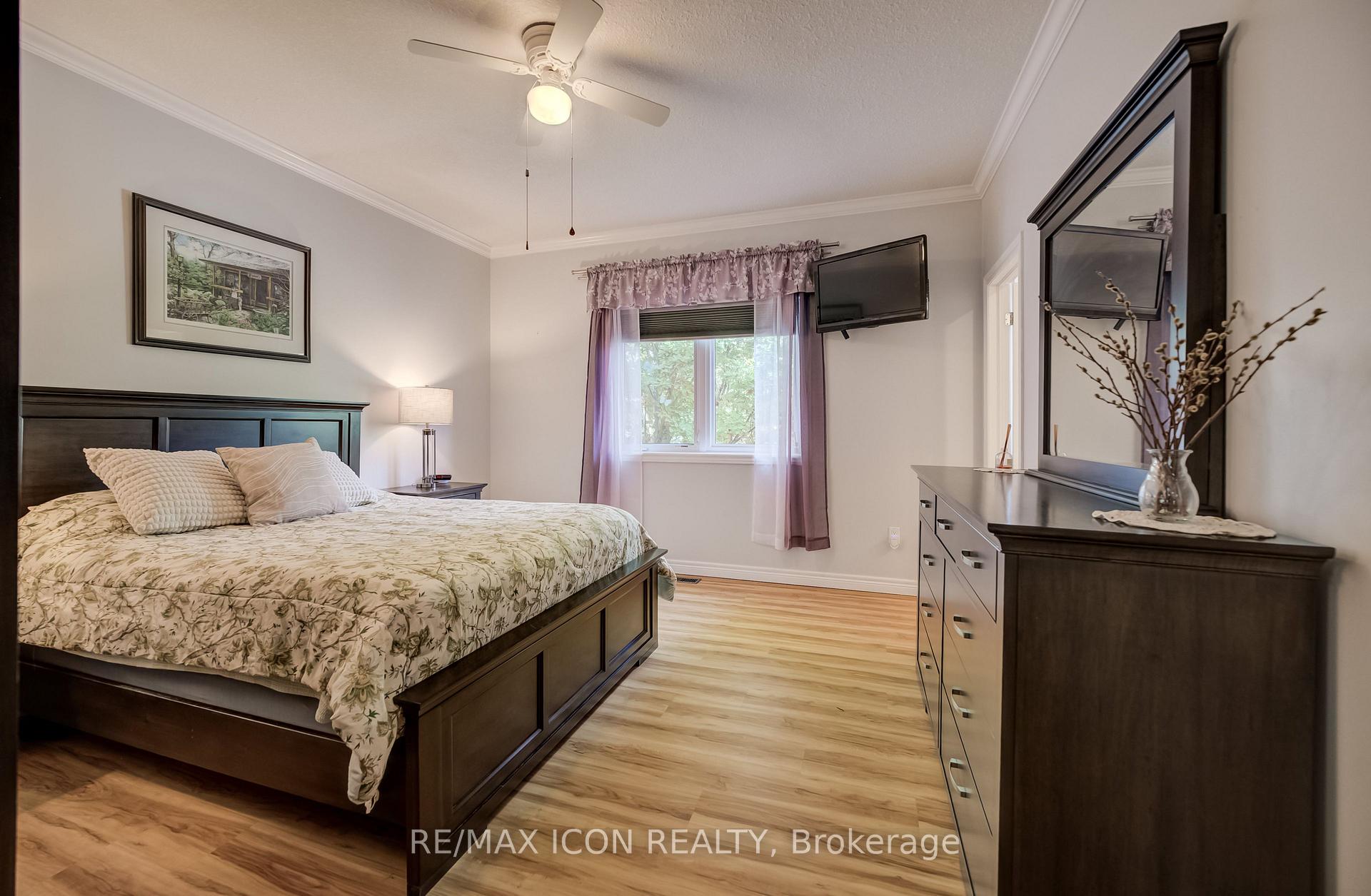 Photo 16 of 17 Kingsley Road, Halton Hills, Acton — HOMEH