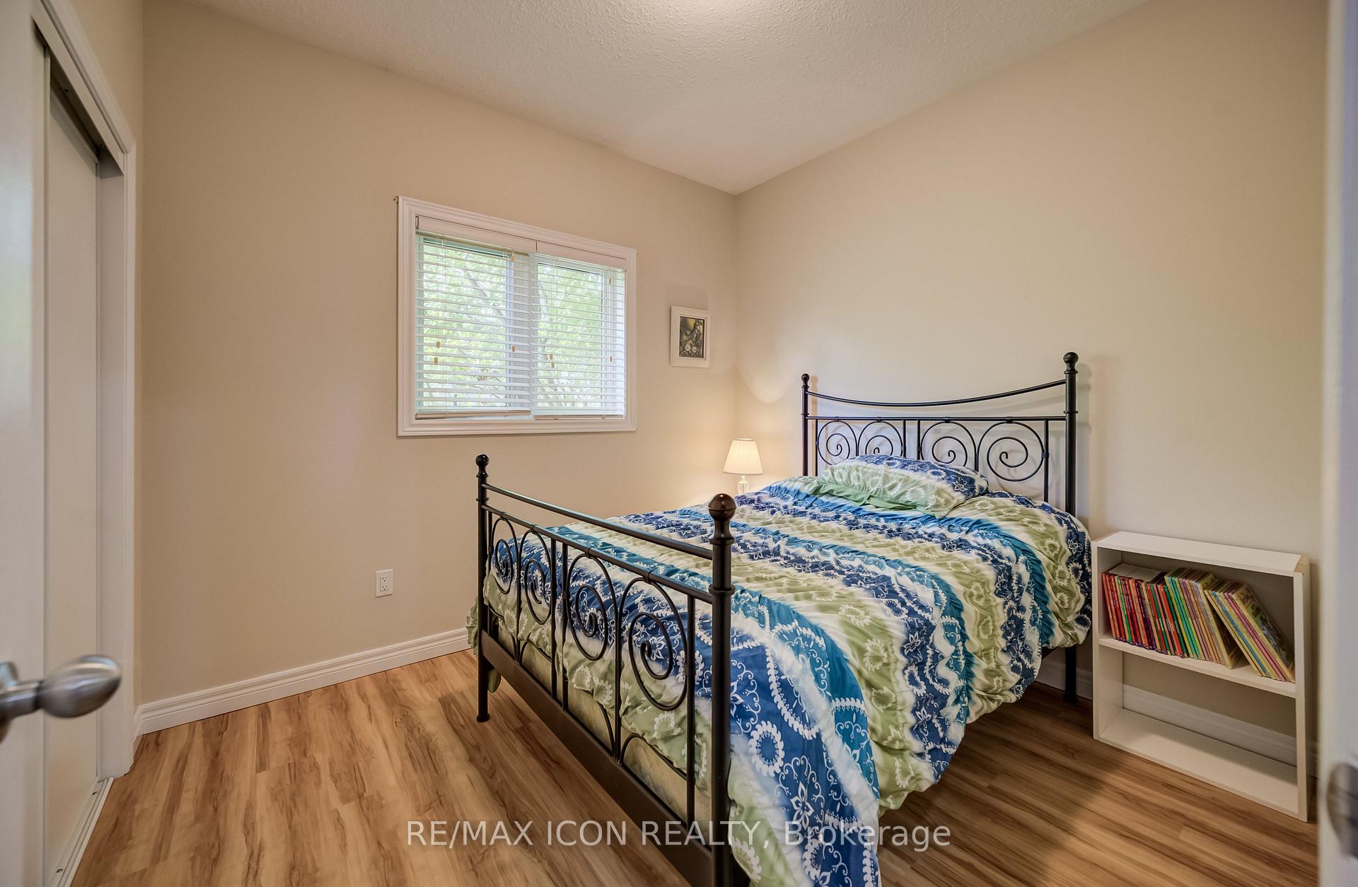 Photo 20 of 17 Kingsley Road, Halton Hills, Acton — HOMEH