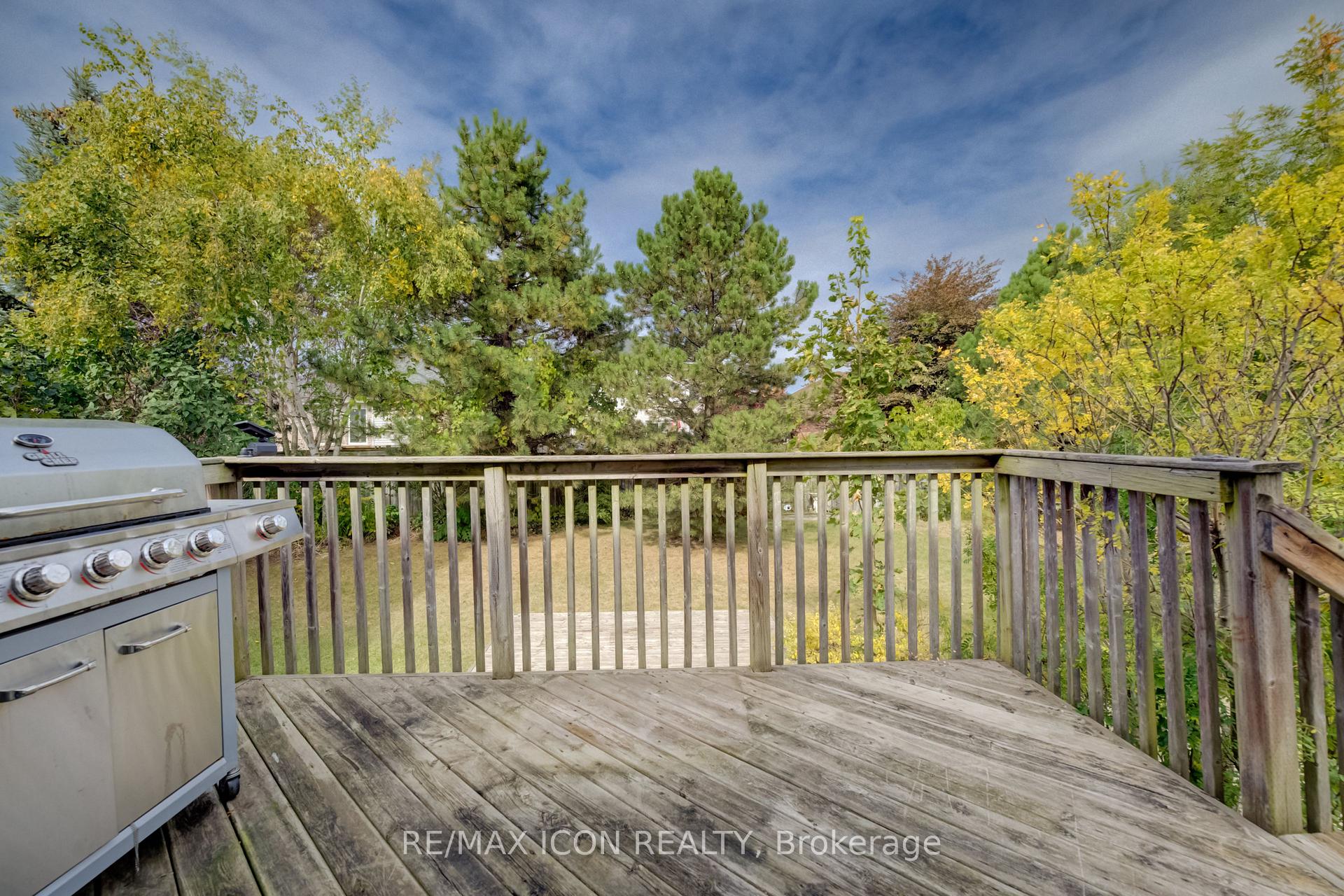 Photo 31 of 17 Kingsley Road, Halton Hills, Acton — HOMEH