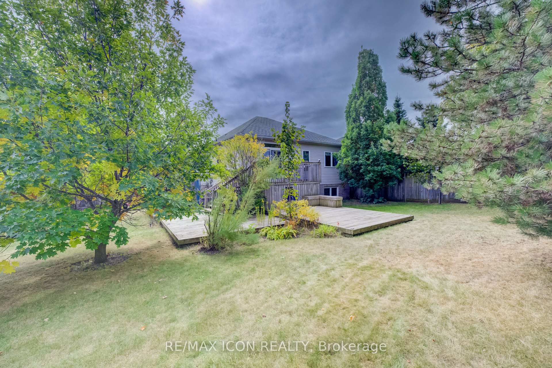 Photo 33 of 17 Kingsley Road, Halton Hills, Acton — HOMEH