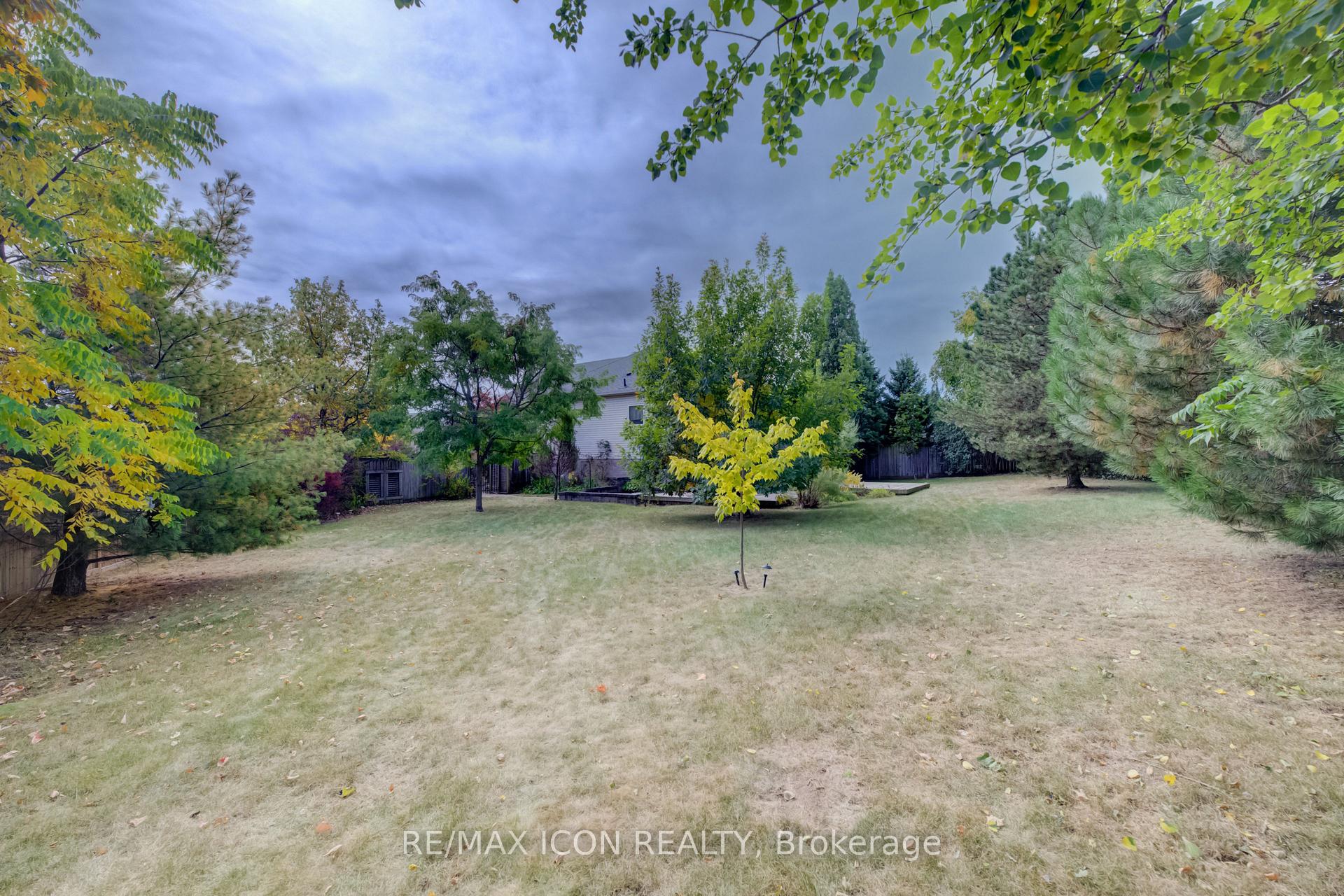 Photo 37 of 17 Kingsley Road, Halton Hills, Acton — HOMEH