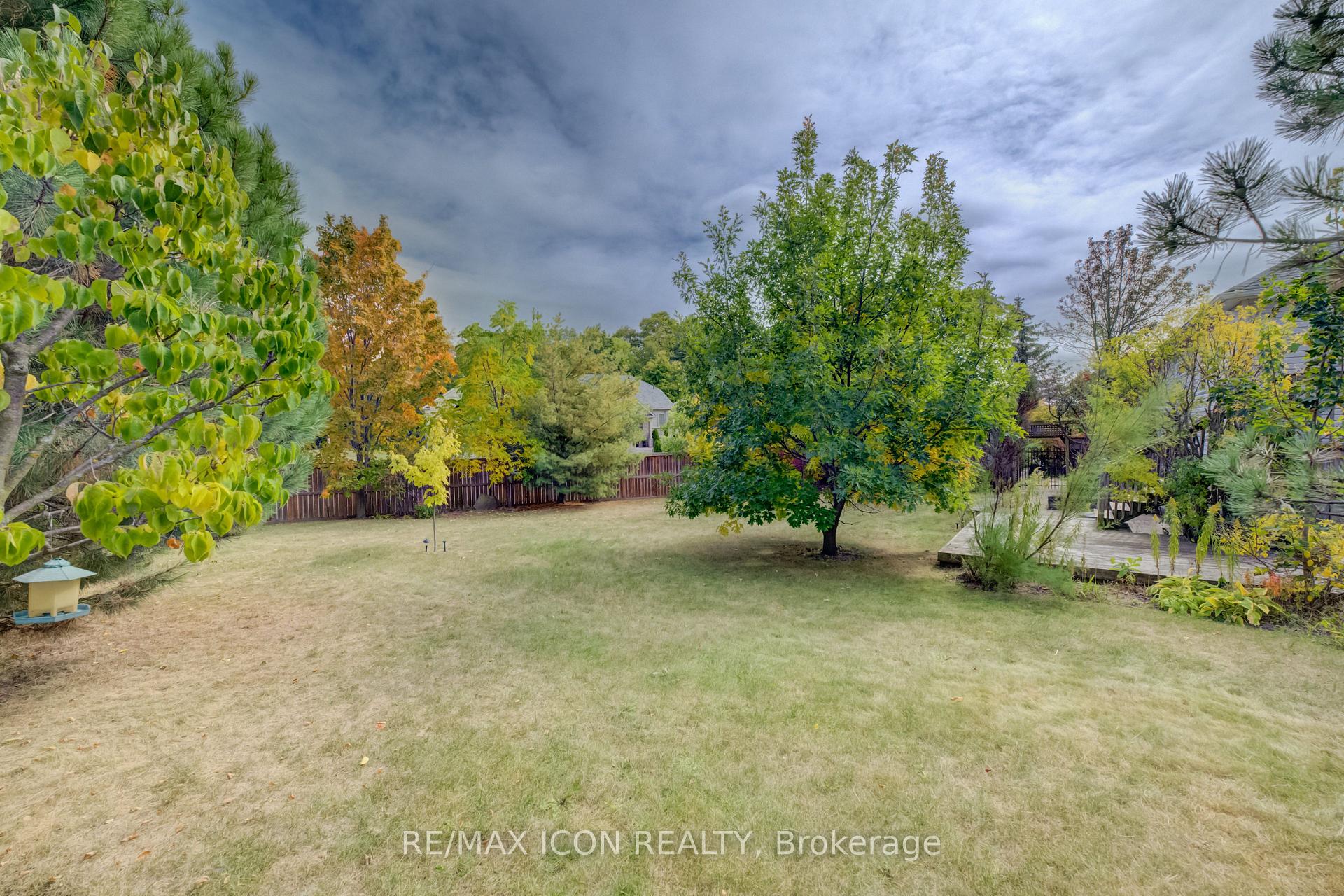 Photo 38 of 17 Kingsley Road, Halton Hills, Acton — HOMEH