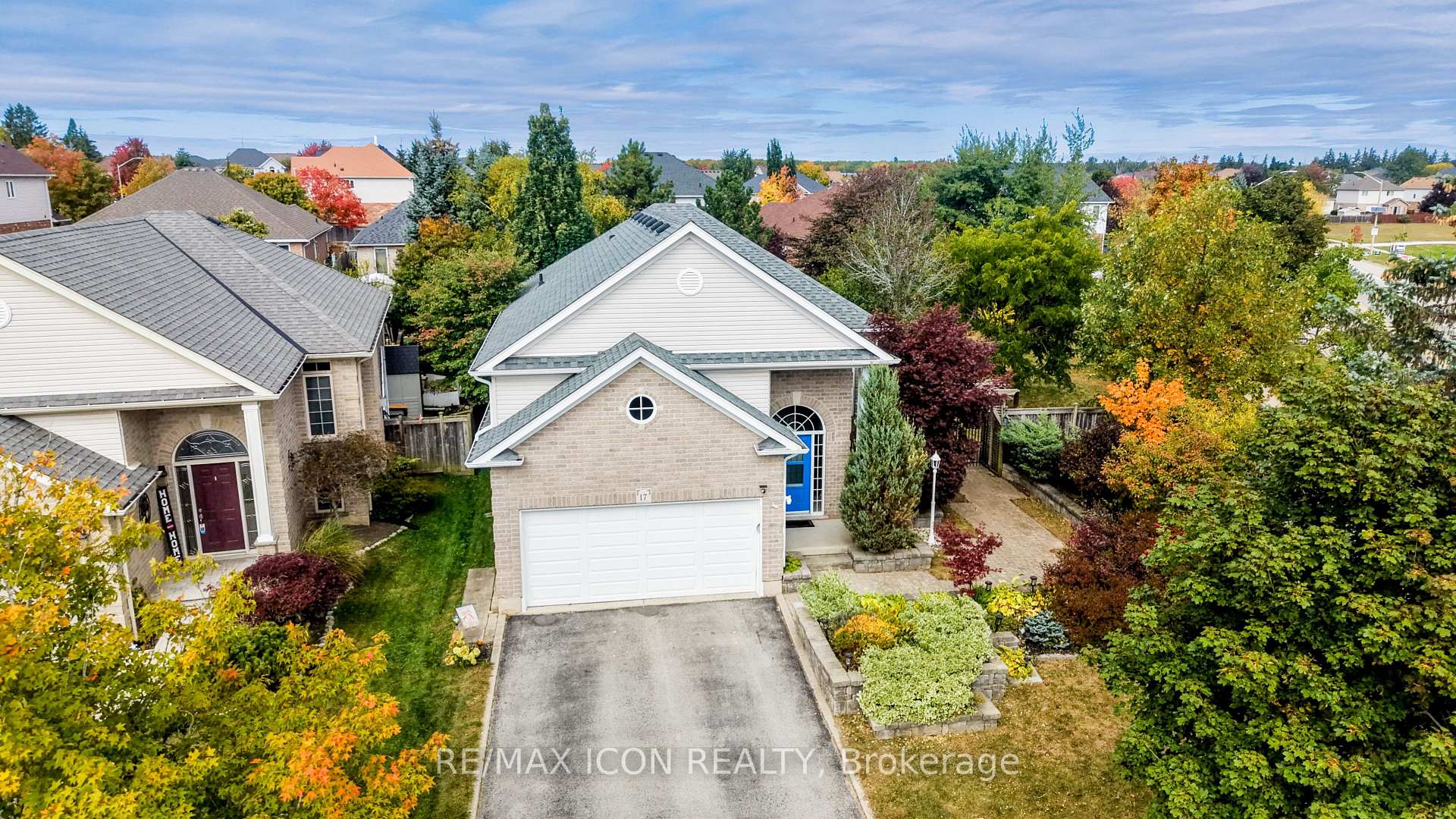 Photo 41 of 17 Kingsley Road, Halton Hills, Acton — HOMEH