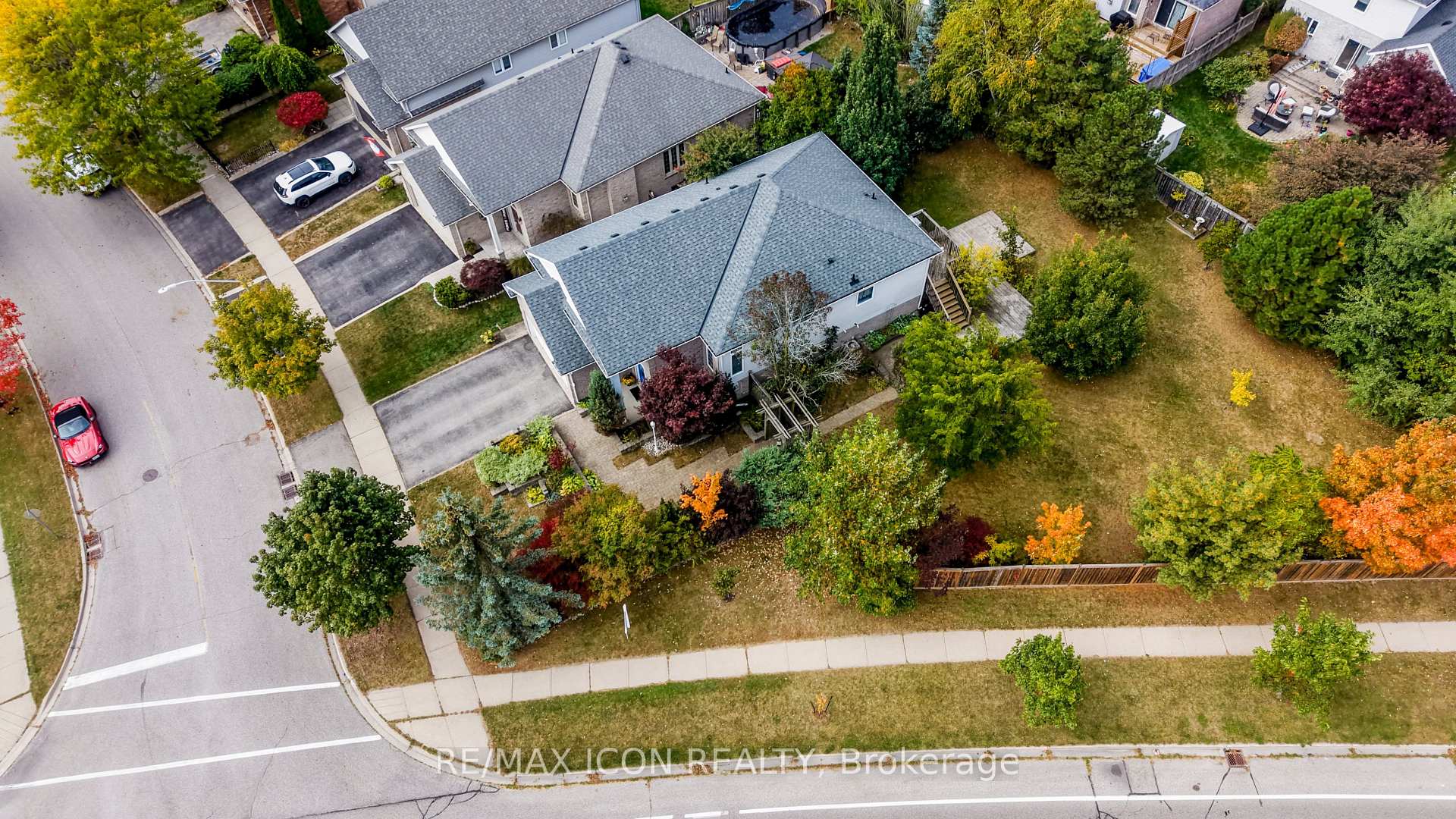 Photo 46 of 17 Kingsley Road, Halton Hills, Acton — HOMEH