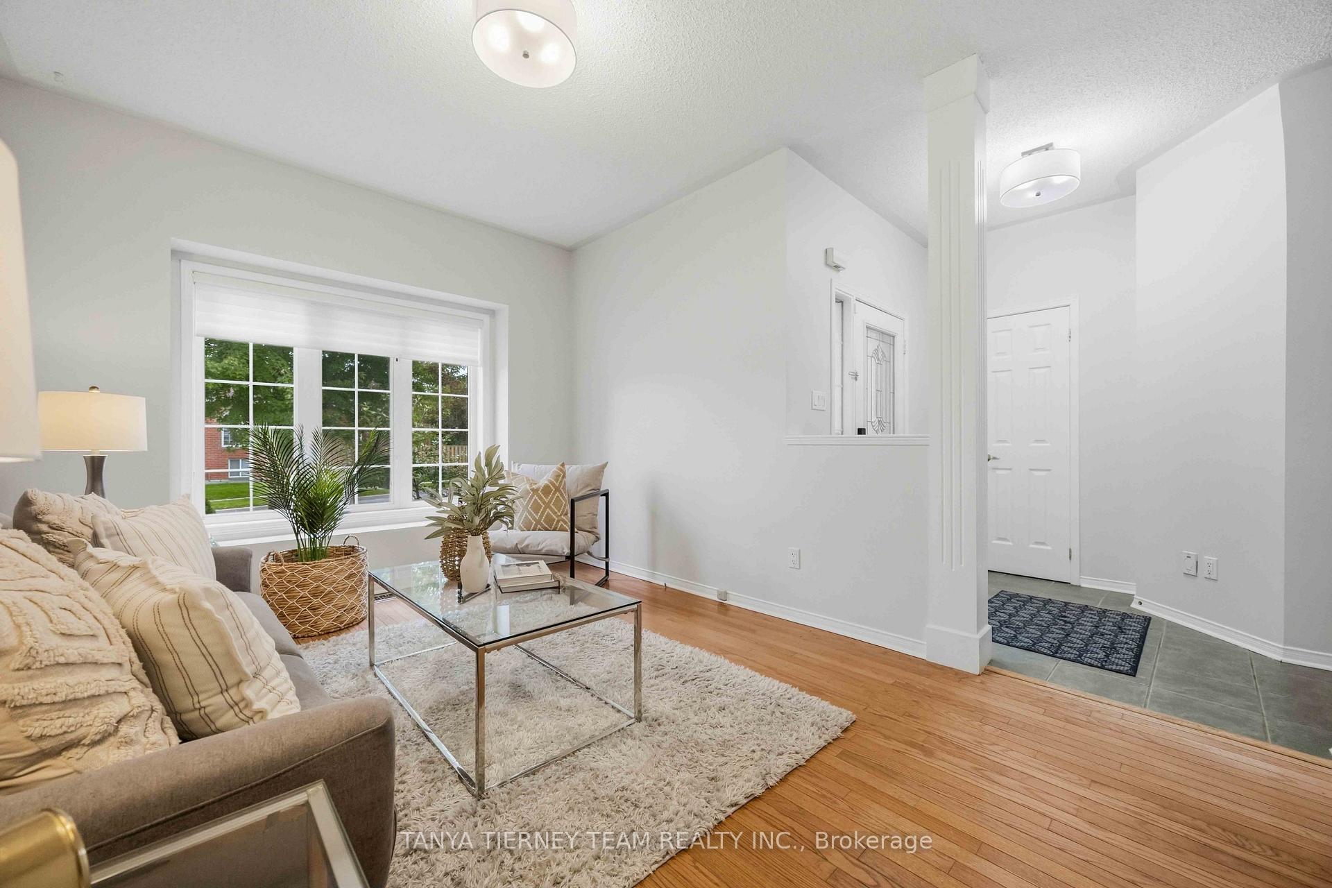 Photo 7 of 28 Perryview Drive, Scugog, Port Perry — HOMEH