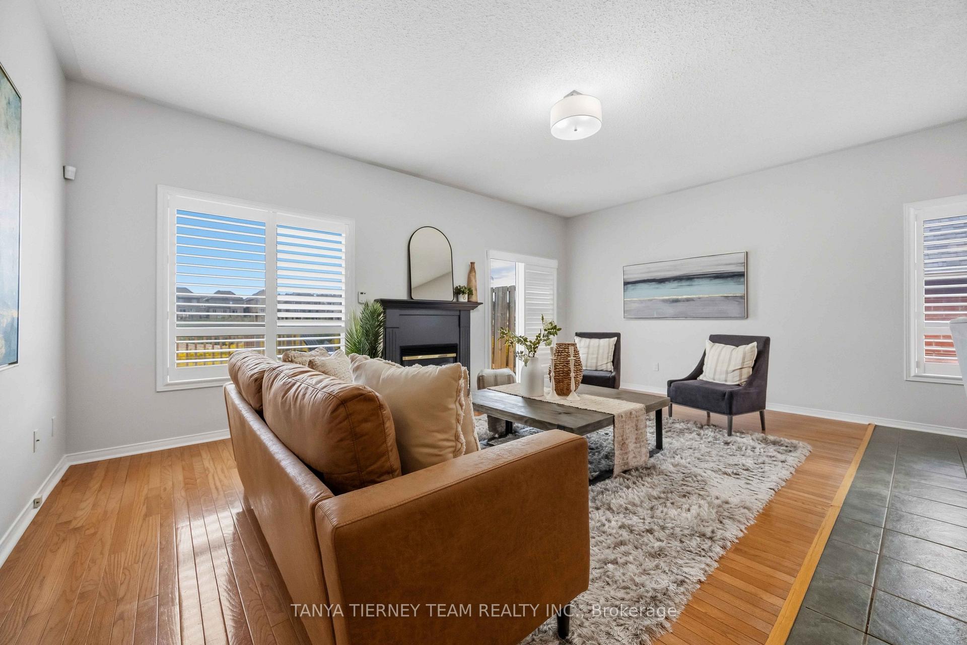 Photo 17 of 28 Perryview Drive, Scugog, Port Perry — HOMEH