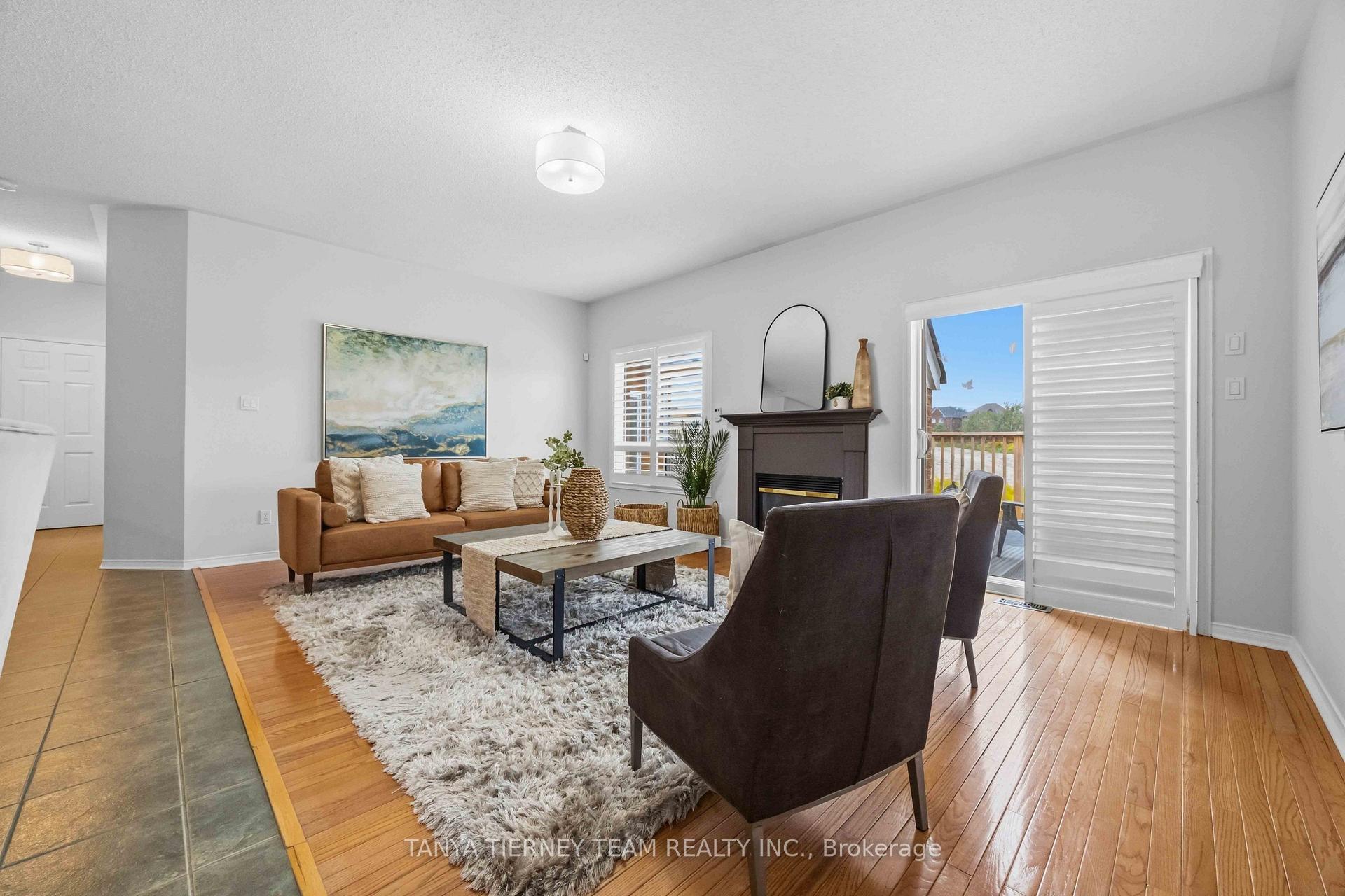 Photo 19 of 28 Perryview Drive, Scugog, Port Perry — HOMEH