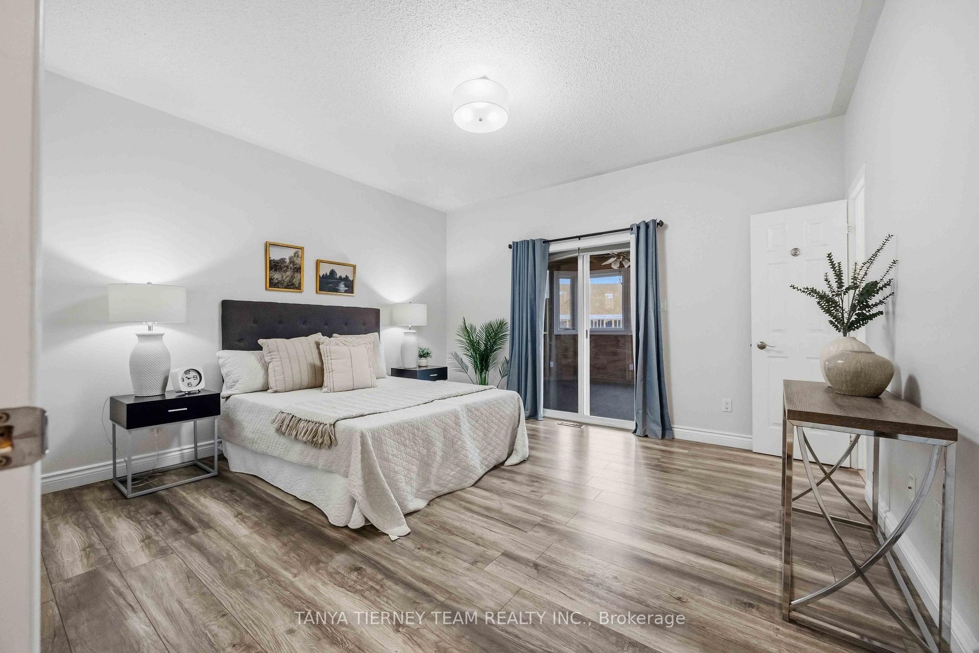 Photo 23 of 28 Perryview Drive, Scugog, Port Perry — HOMEH