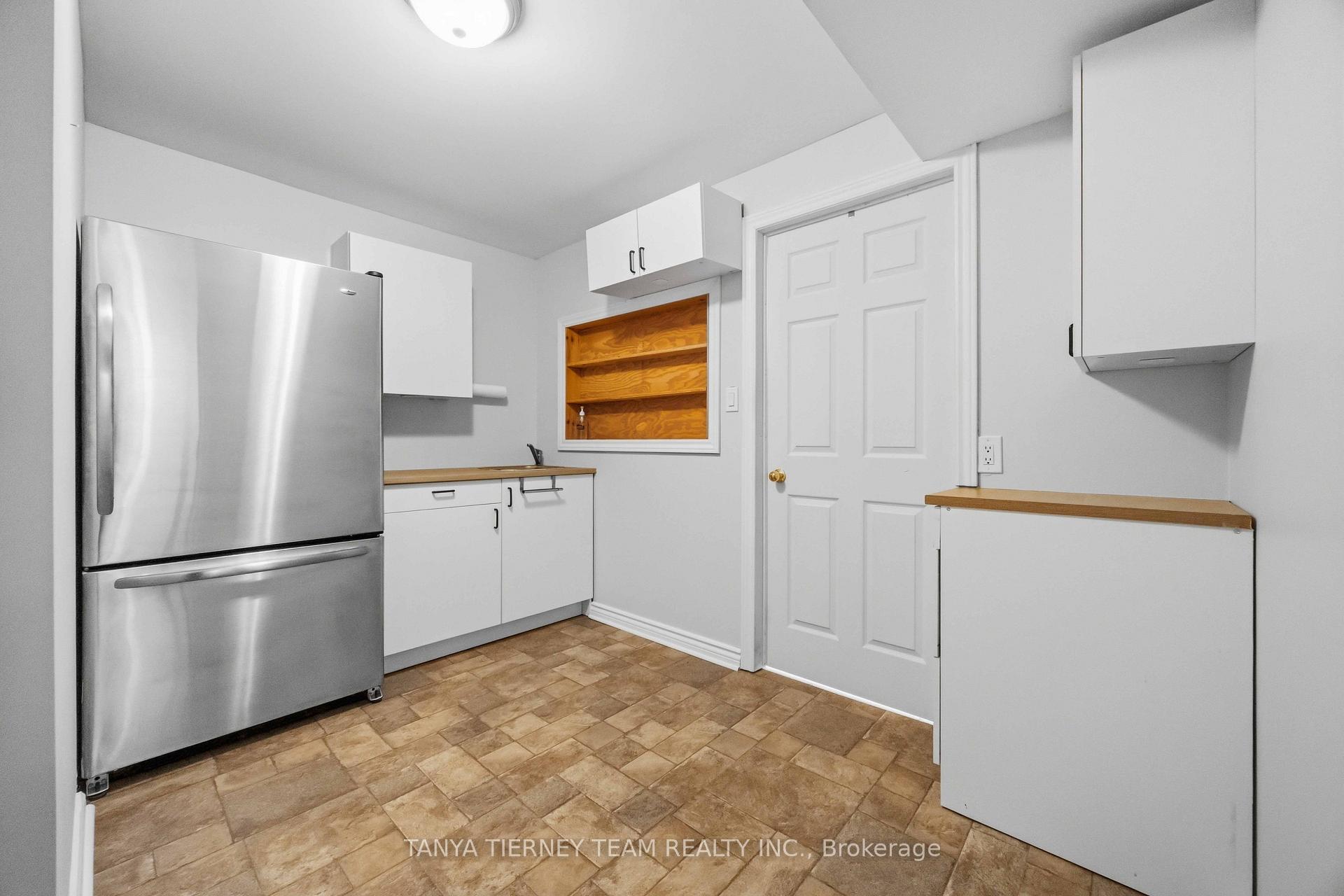Photo 33 of 28 Perryview Drive, Scugog, Port Perry — HOMEH