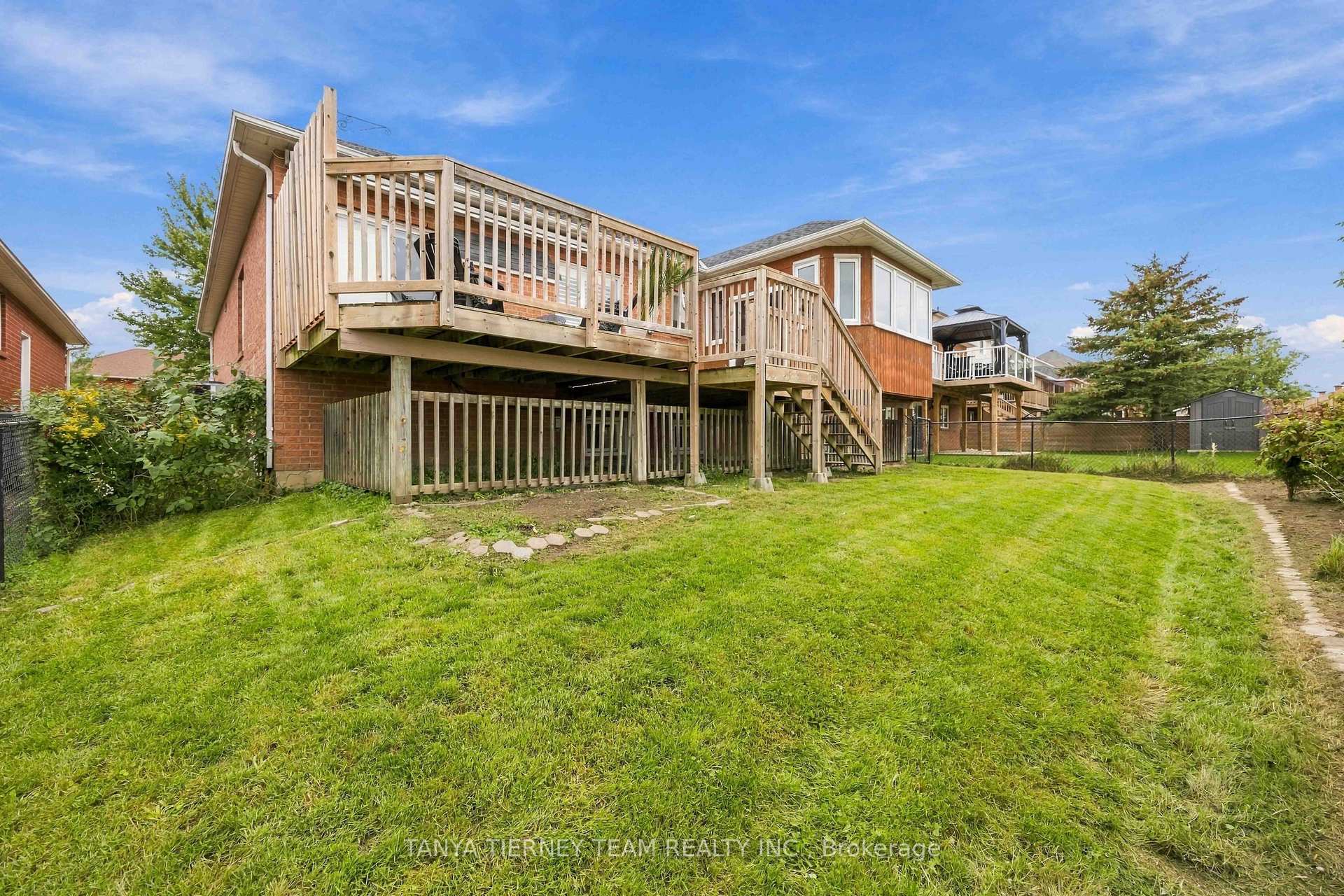 Photo 39 of 28 Perryview Drive, Scugog, Port Perry — HOMEH