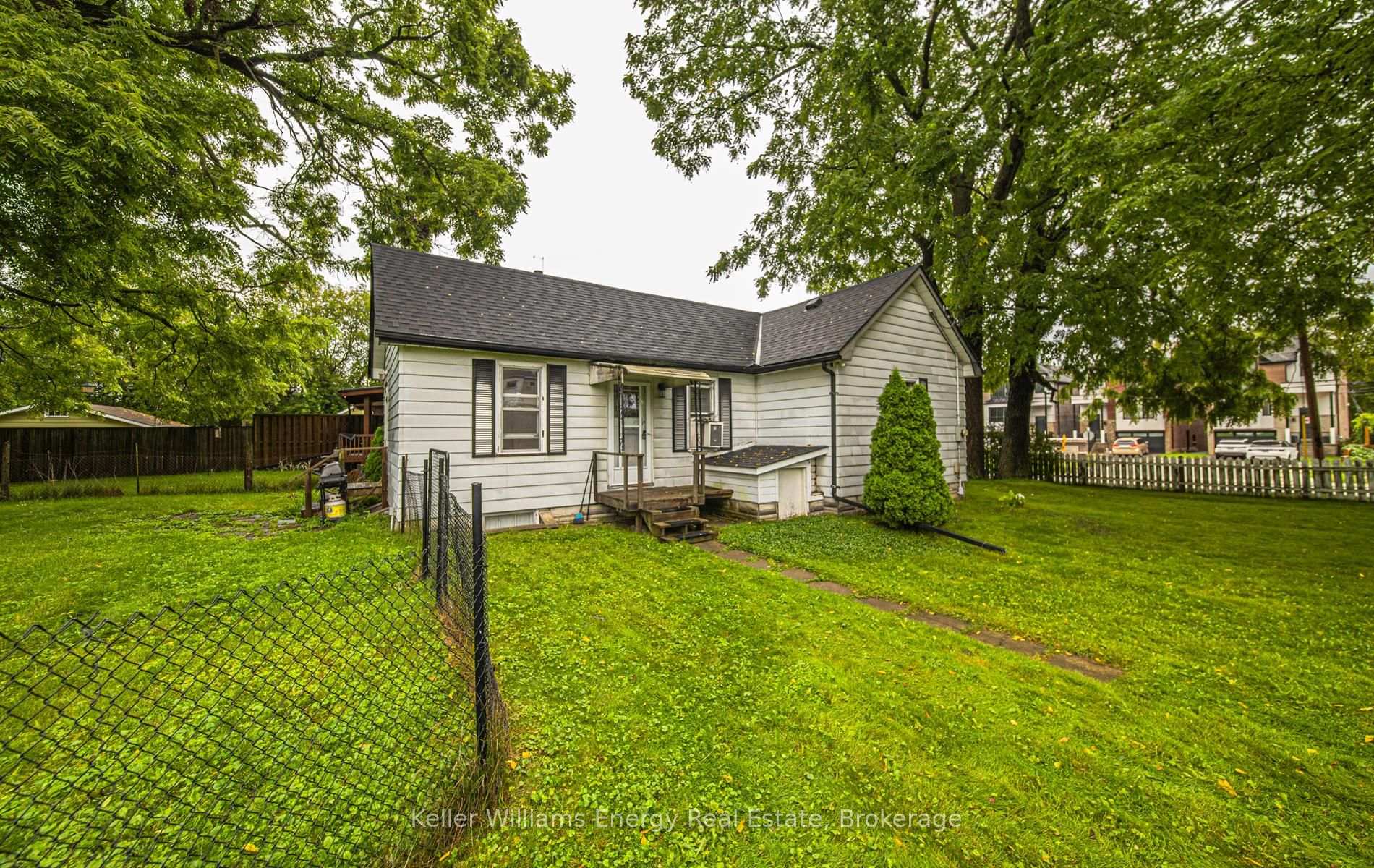 Photo 11 of 220 Thomas Street, Oshawa, Lakeview — HOMEH