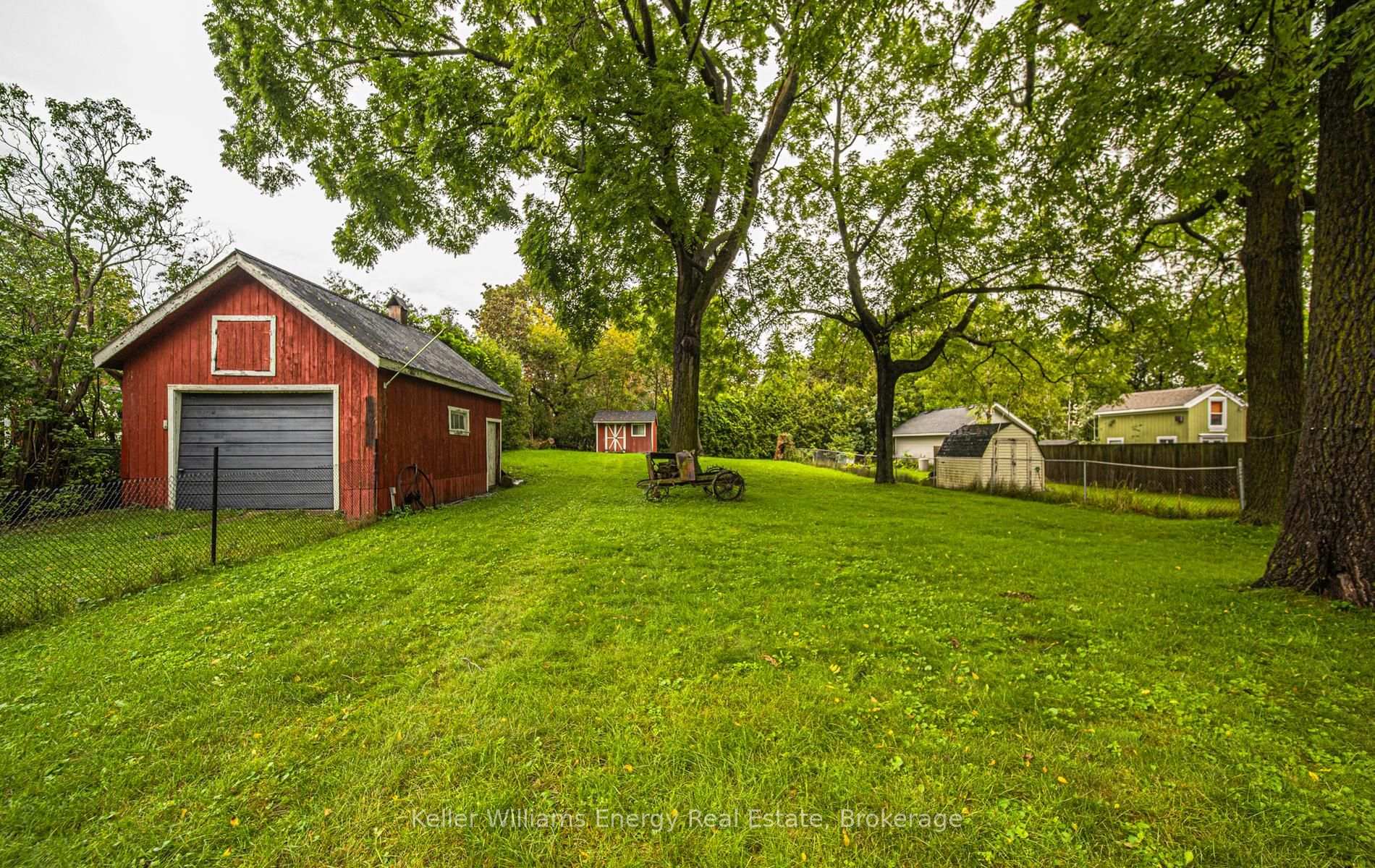 Photo 13 of 220 Thomas Street, Oshawa, Lakeview — HOMEH