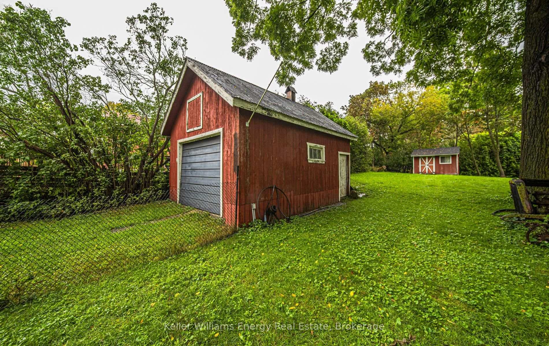 Photo 14 of 220 Thomas Street, Oshawa, Lakeview — HOMEH