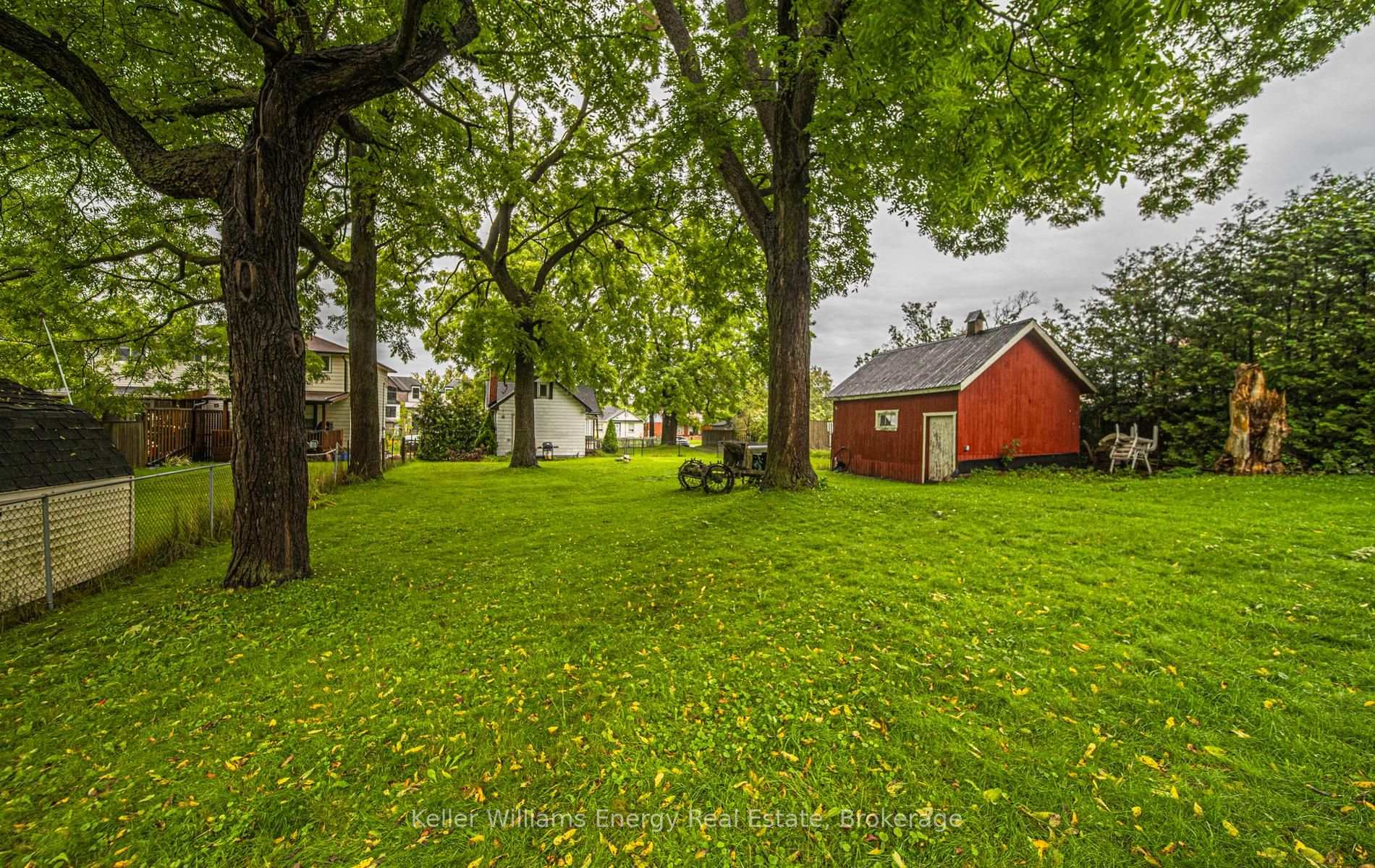 Photo 17 of 220 Thomas Street, Oshawa, Lakeview — HOMEH