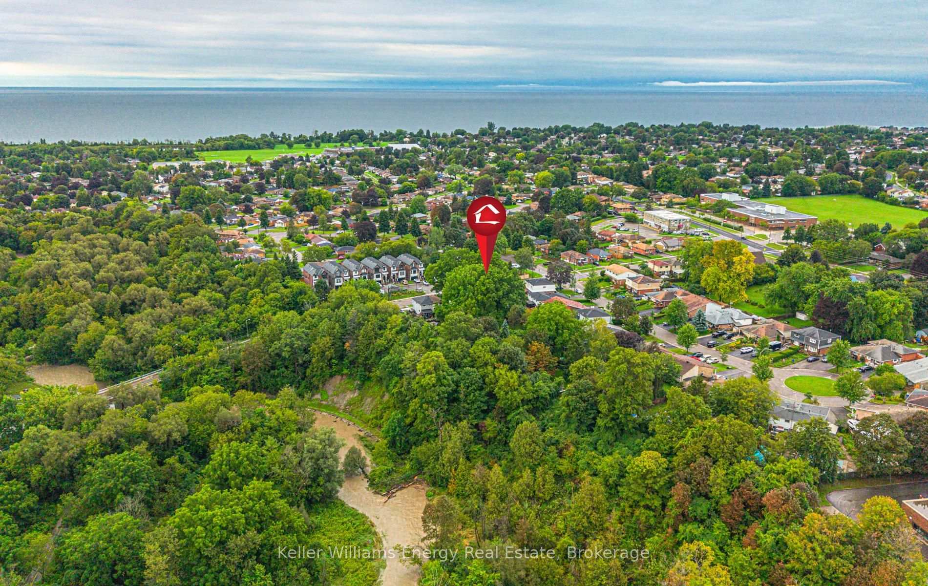 Photo 32 of 220 Thomas Street, Oshawa, Lakeview — HOMEH