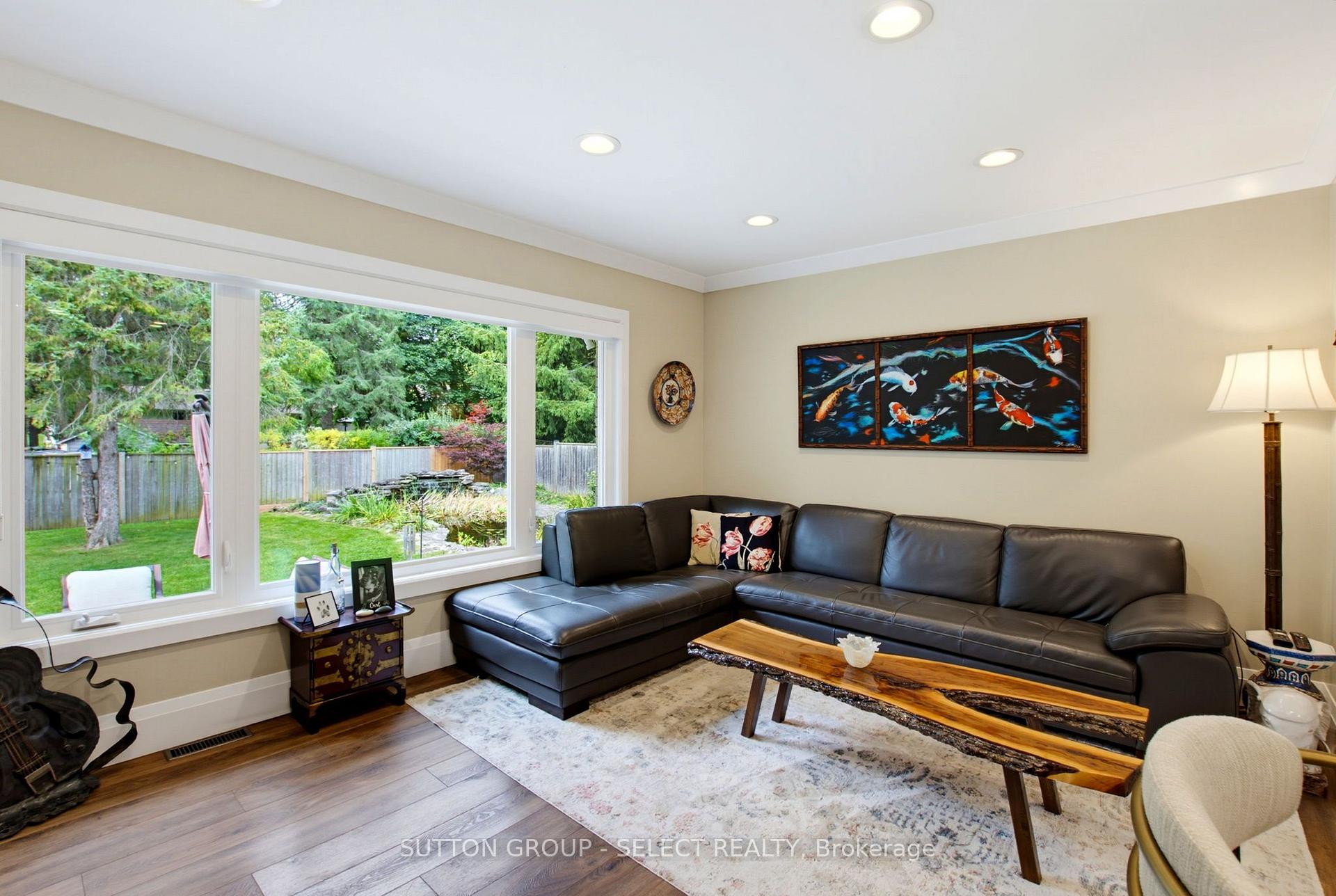 Photo 15 of 61 Daleview Crescent, London, North G — HOMEH