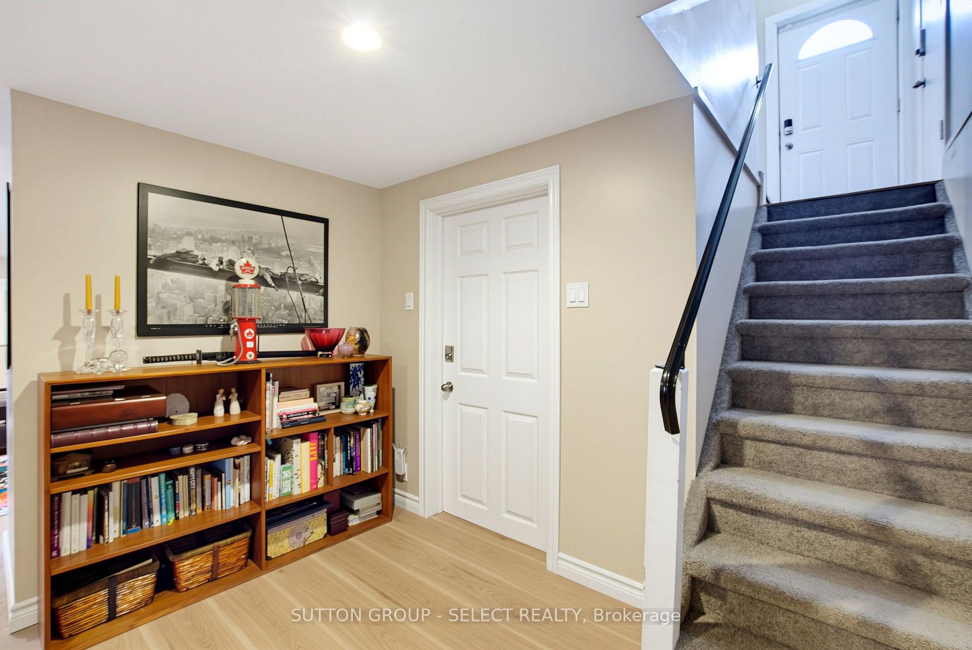 Photo 29 of 61 Daleview Crescent, London, North G — HOMEH