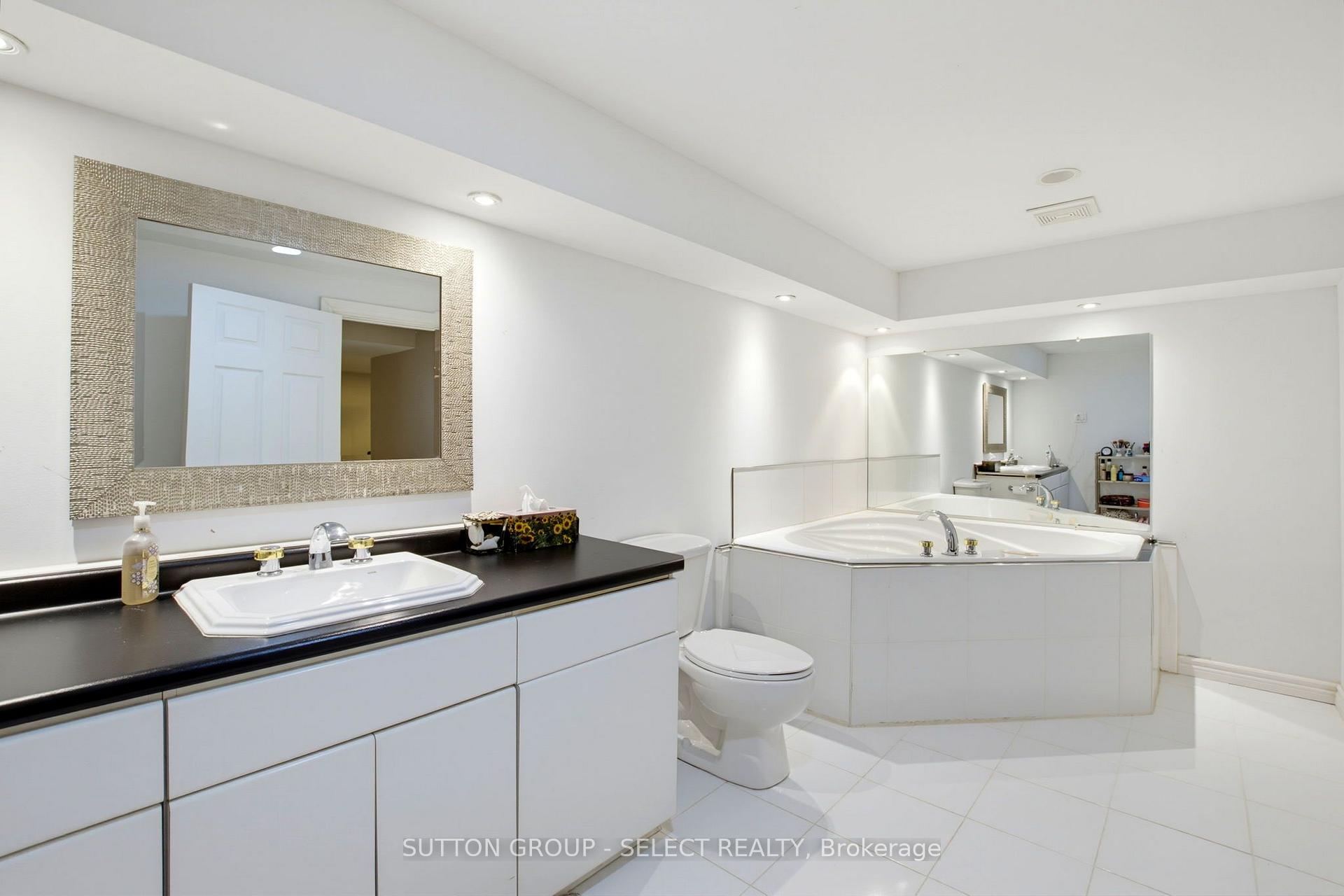 Photo 36 of 61 Daleview Crescent, London, North G — HOMEH
