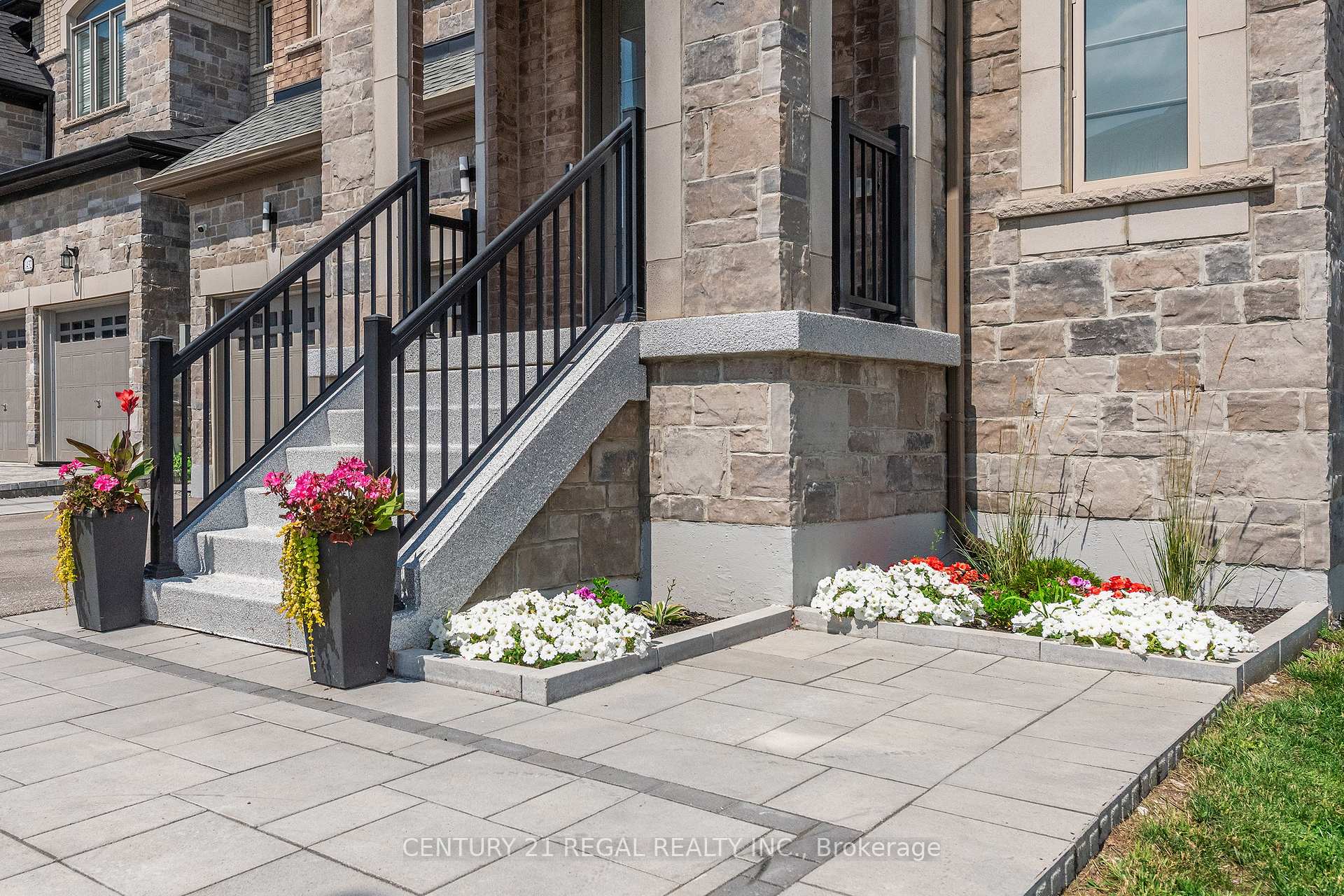 Photo 3 of 1428 Lawson Street, Innisfil, Alcona — HOMEH