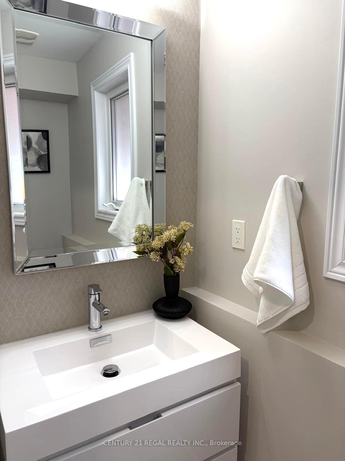 Photo 16 of 1428 Lawson Street, Innisfil, Alcona — HOMEH