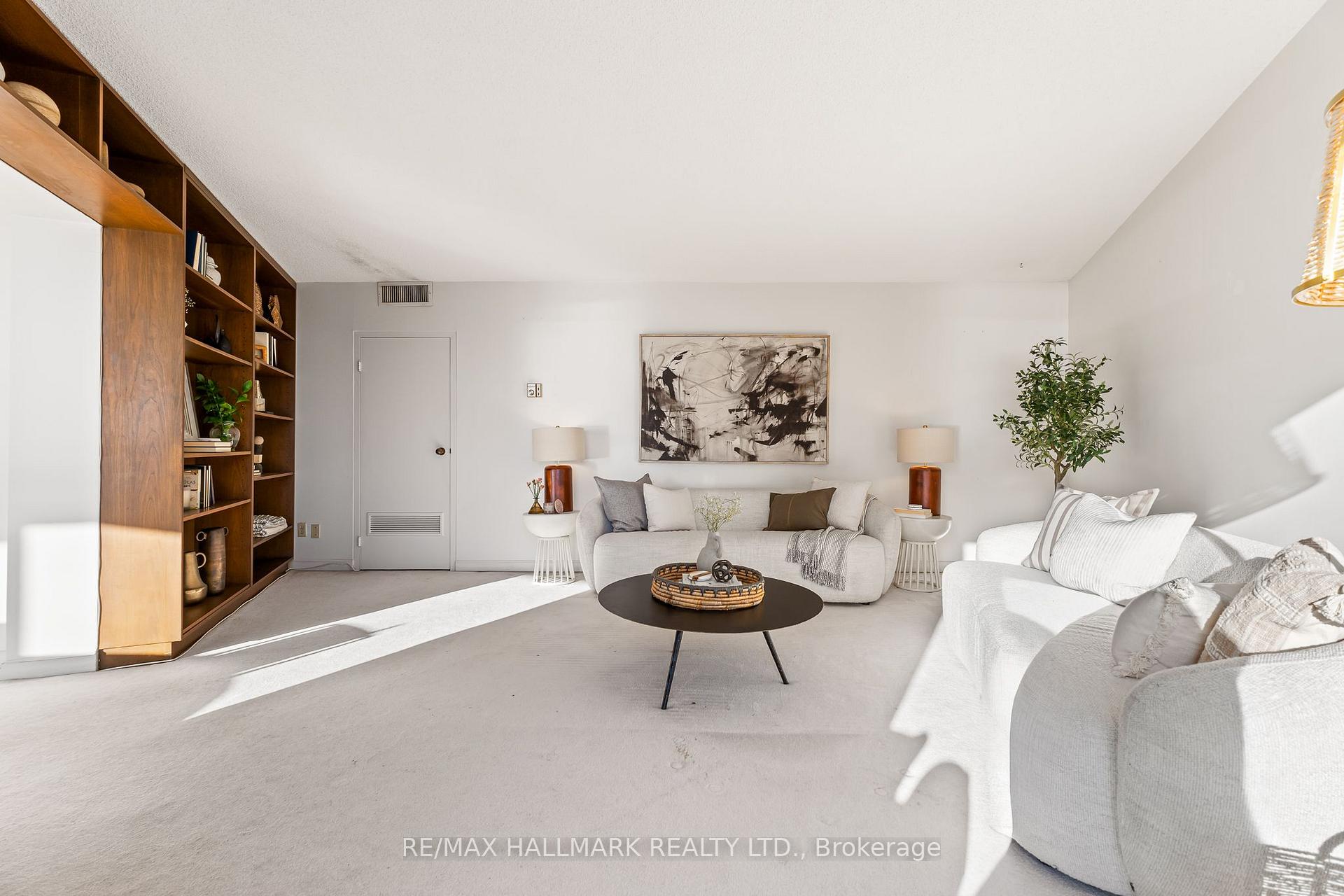 Photo 20 of Unit 2408, 65 Harbour Square, Toronto, Waterfront Communities — HOMEH