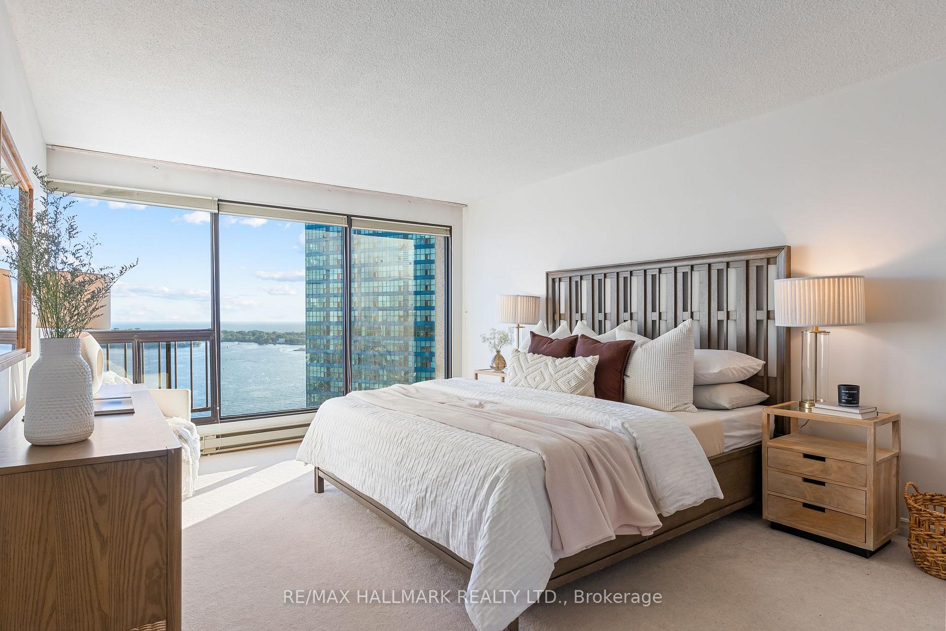 Photo 25 of Unit 2408, 65 Harbour Square, Toronto, Waterfront Communities — HOMEH