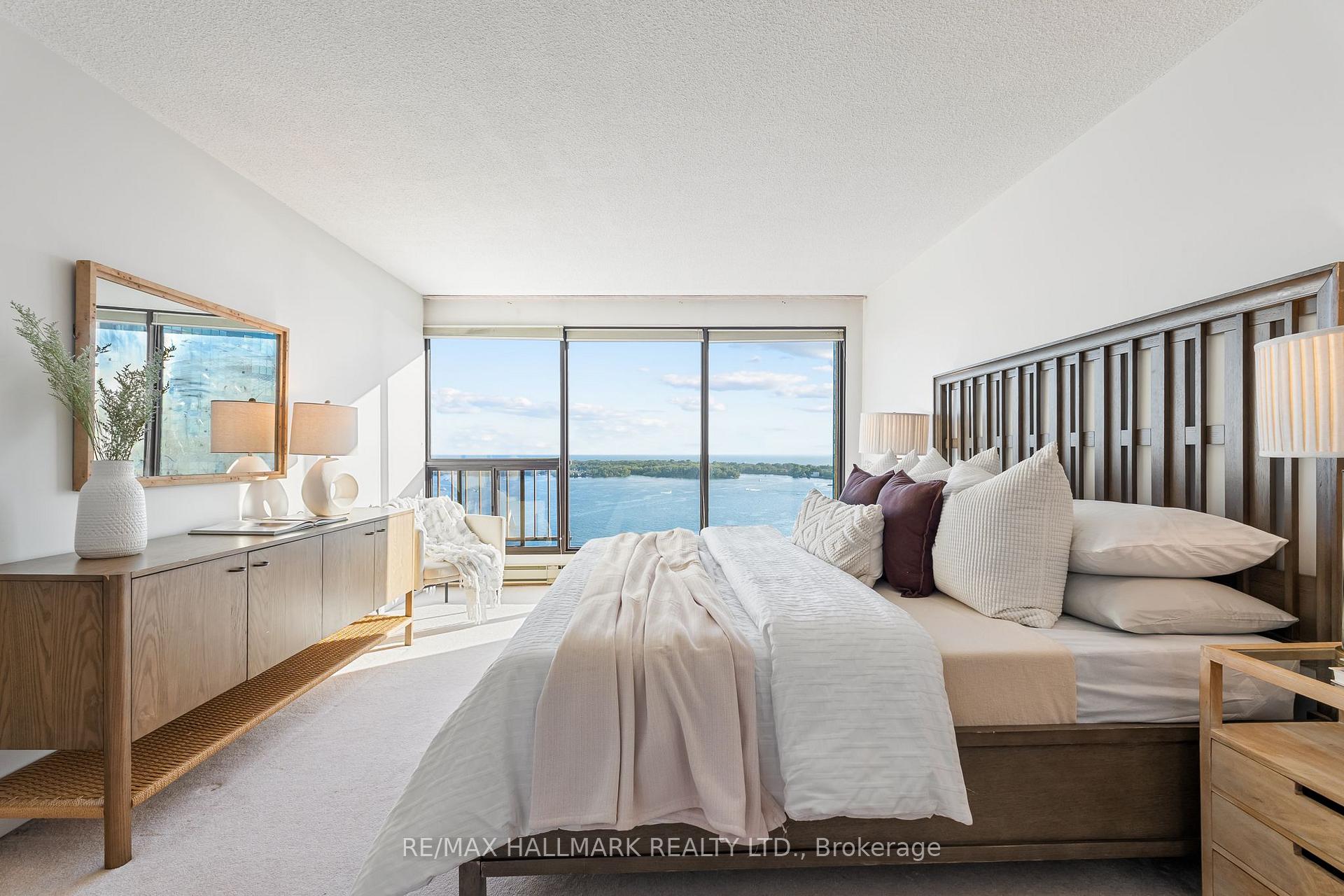 Photo 26 of Unit 2408, 65 Harbour Square, Toronto, Waterfront Communities — HOMEH