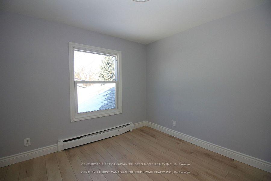 Photo 15 of Unit 1, 627 Commissioners Road E, London, South R — HOMEH