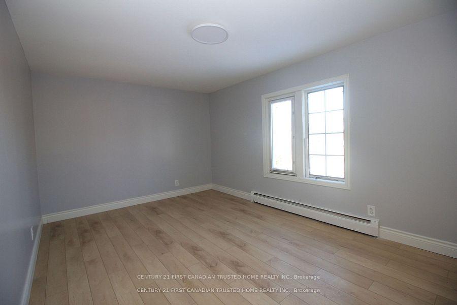 Photo 17 of Unit 1, 627 Commissioners Road E, London, South R — HOMEH
