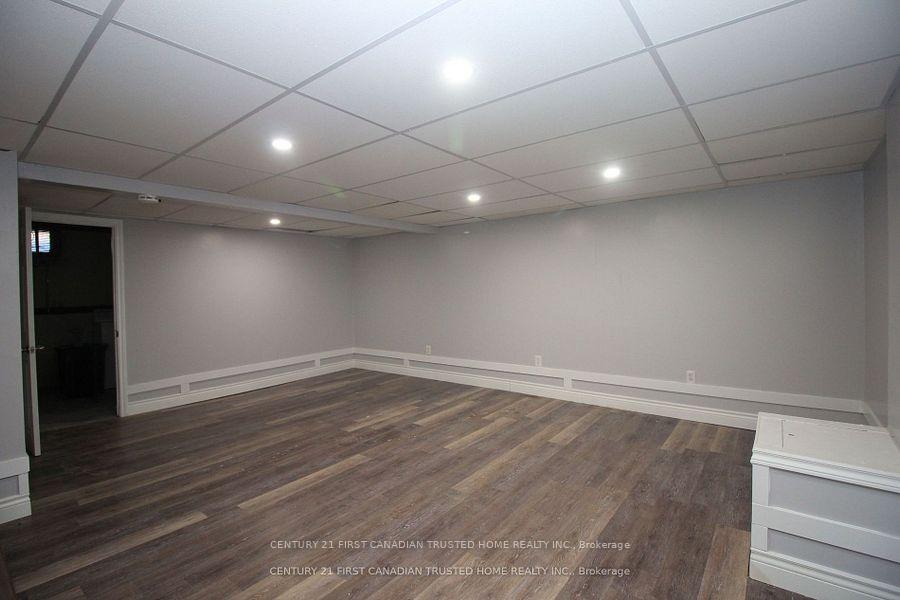 Photo 24 of Unit 1, 627 Commissioners Road E, London, South R — HOMEH