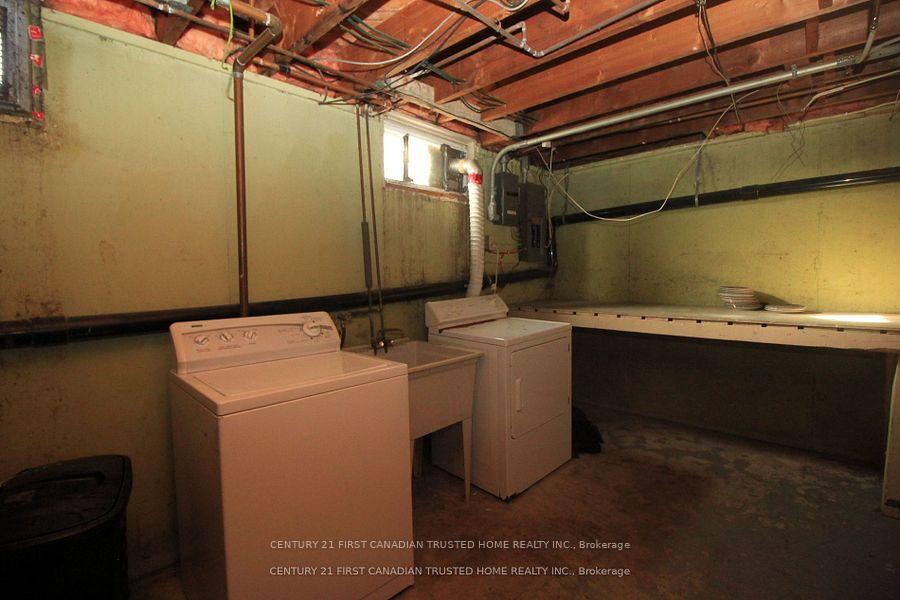Photo 26 of Unit 1, 627 Commissioners Road E, London, South R — HOMEH