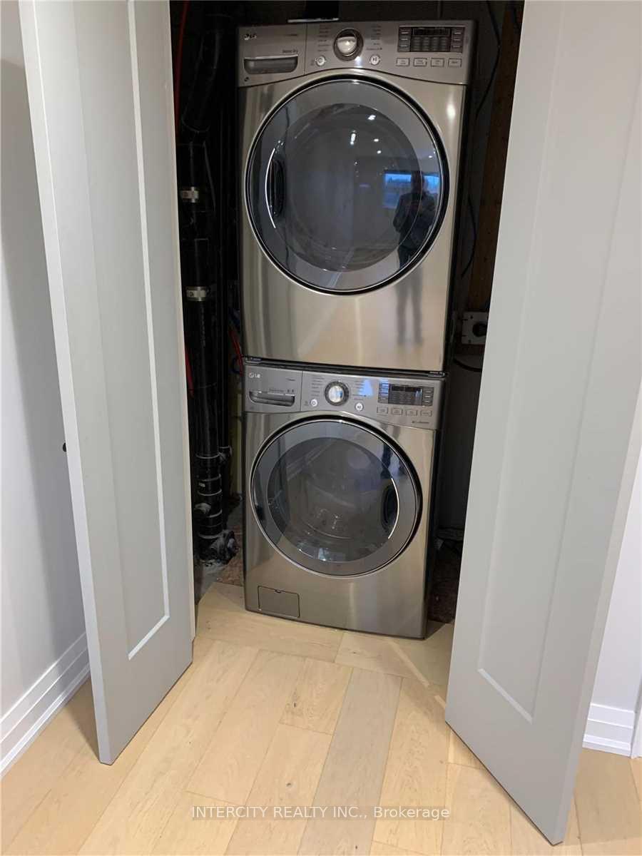 Photo 5 of Unit Lower, 137 Albany Drive, Vaughan, West Woodbridge — HOMEH