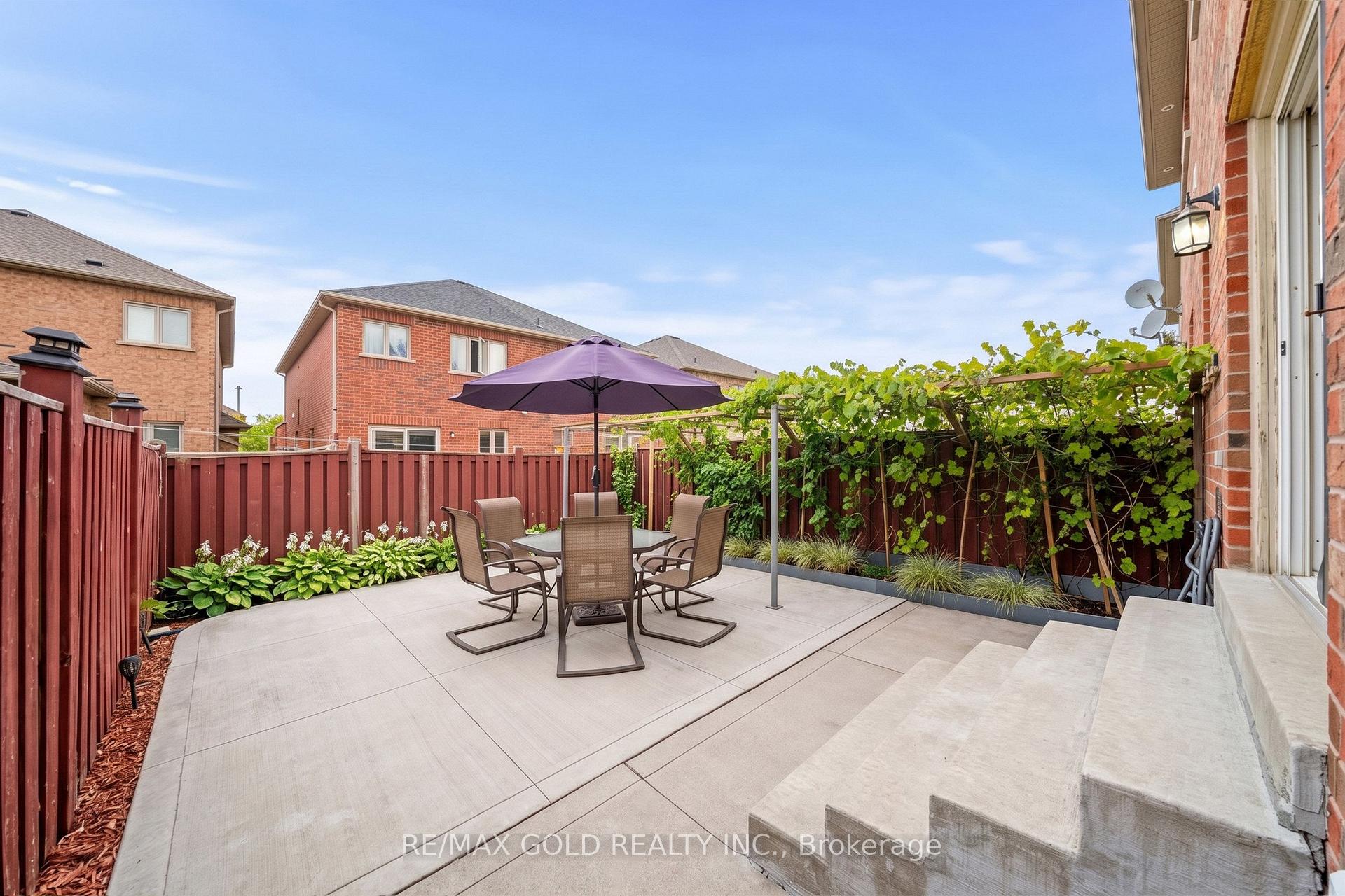 Photo 26 of 70 Crystalview Crescent, Brampton, Bram East — HOMEH