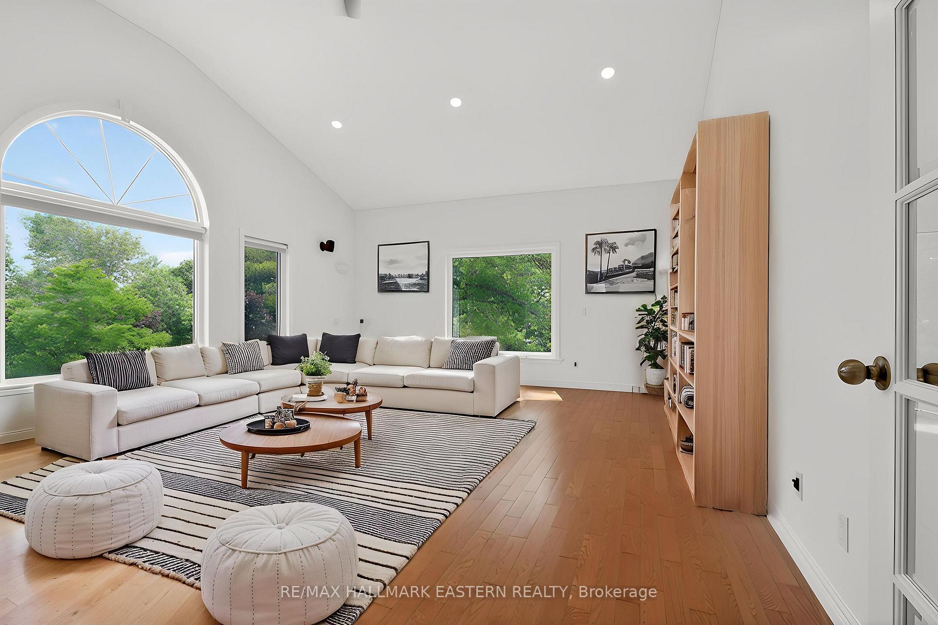 Photo 7 of 4038 Spring Road, Hamilton Township, Rural Hamilton — HOMEH